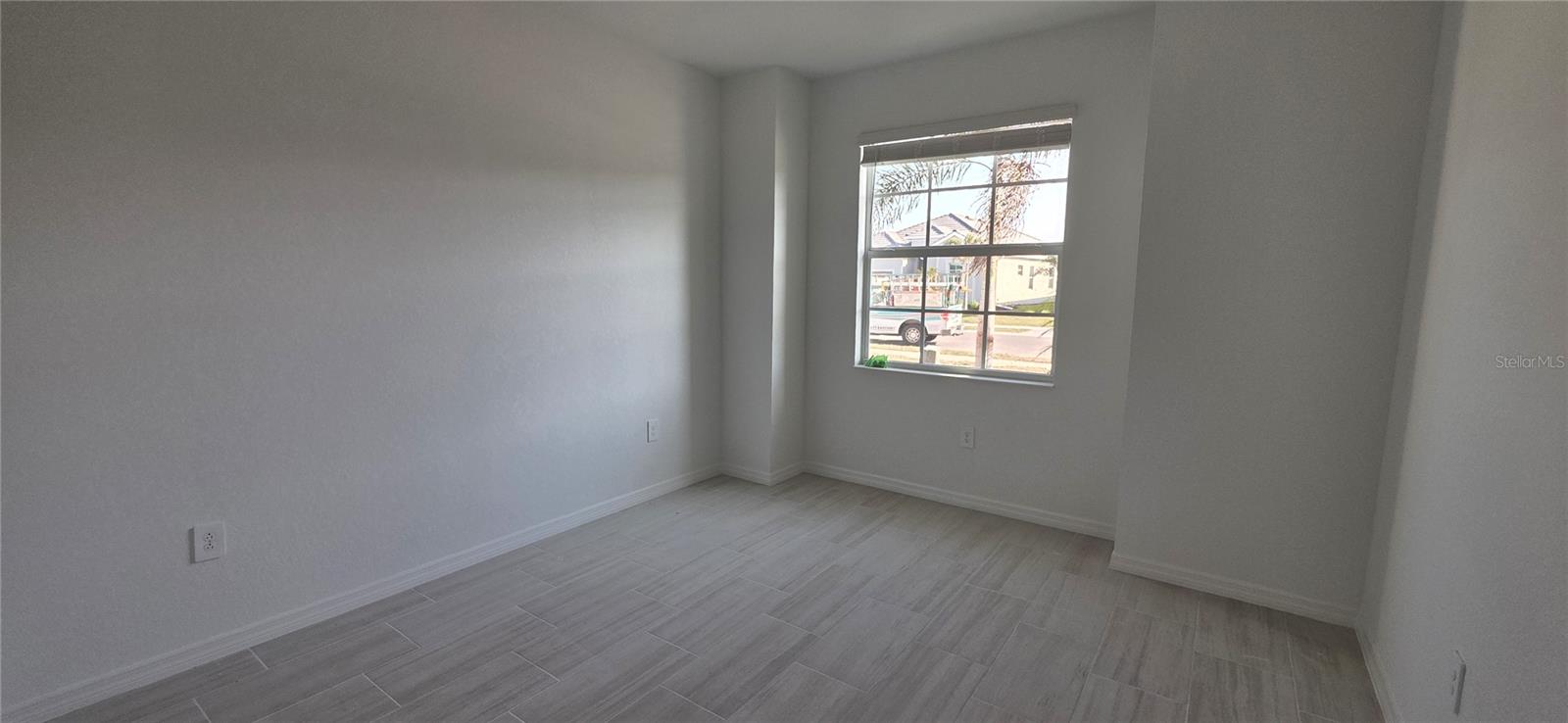 CALUSA COUNTRY CLUB - Residential