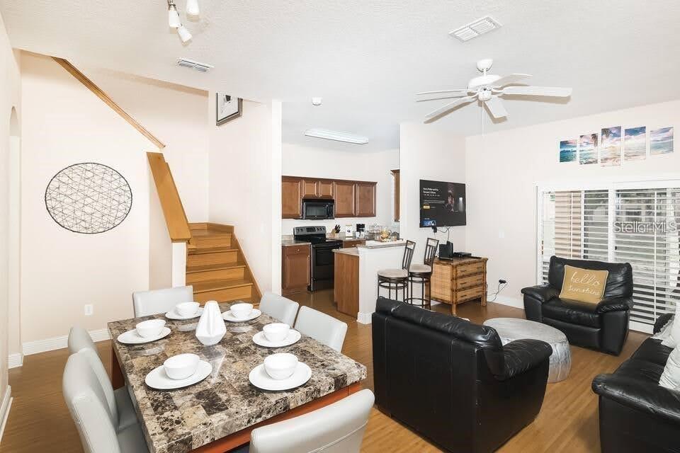 3643 CALABRIA AVENUE