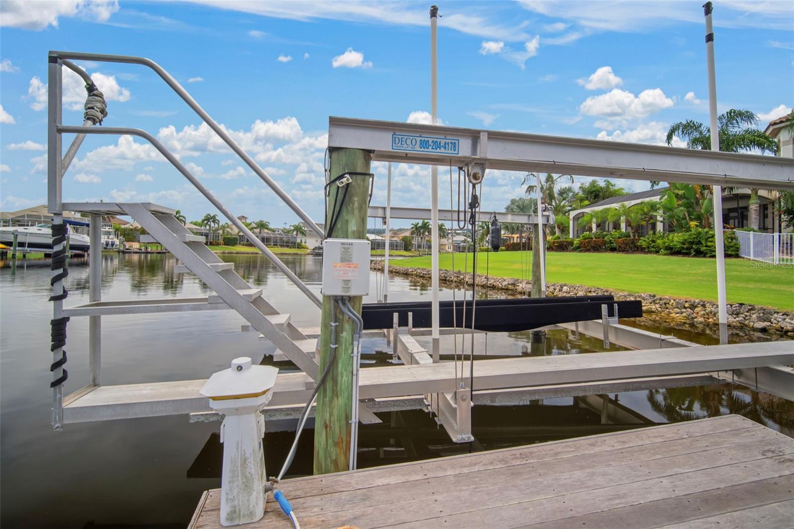 MIRABAY PH 2A-4 - Residential