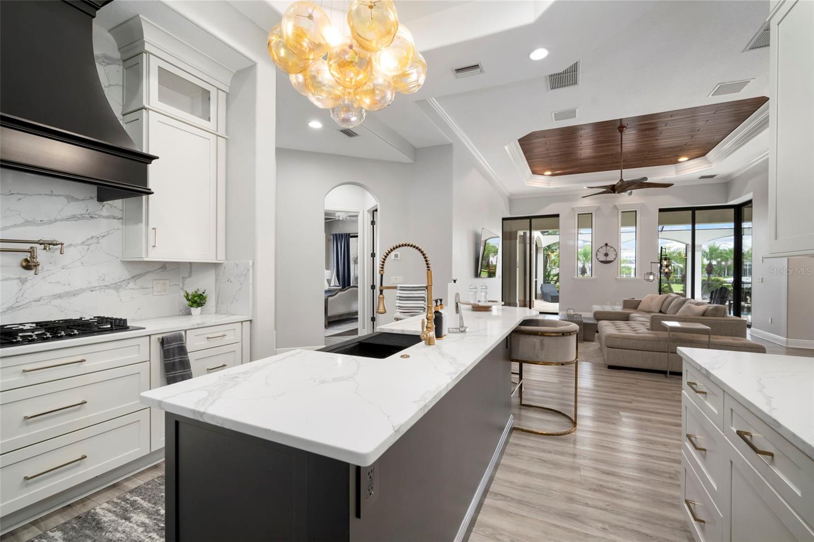 MIRABAY PH 2A-4 - Residential