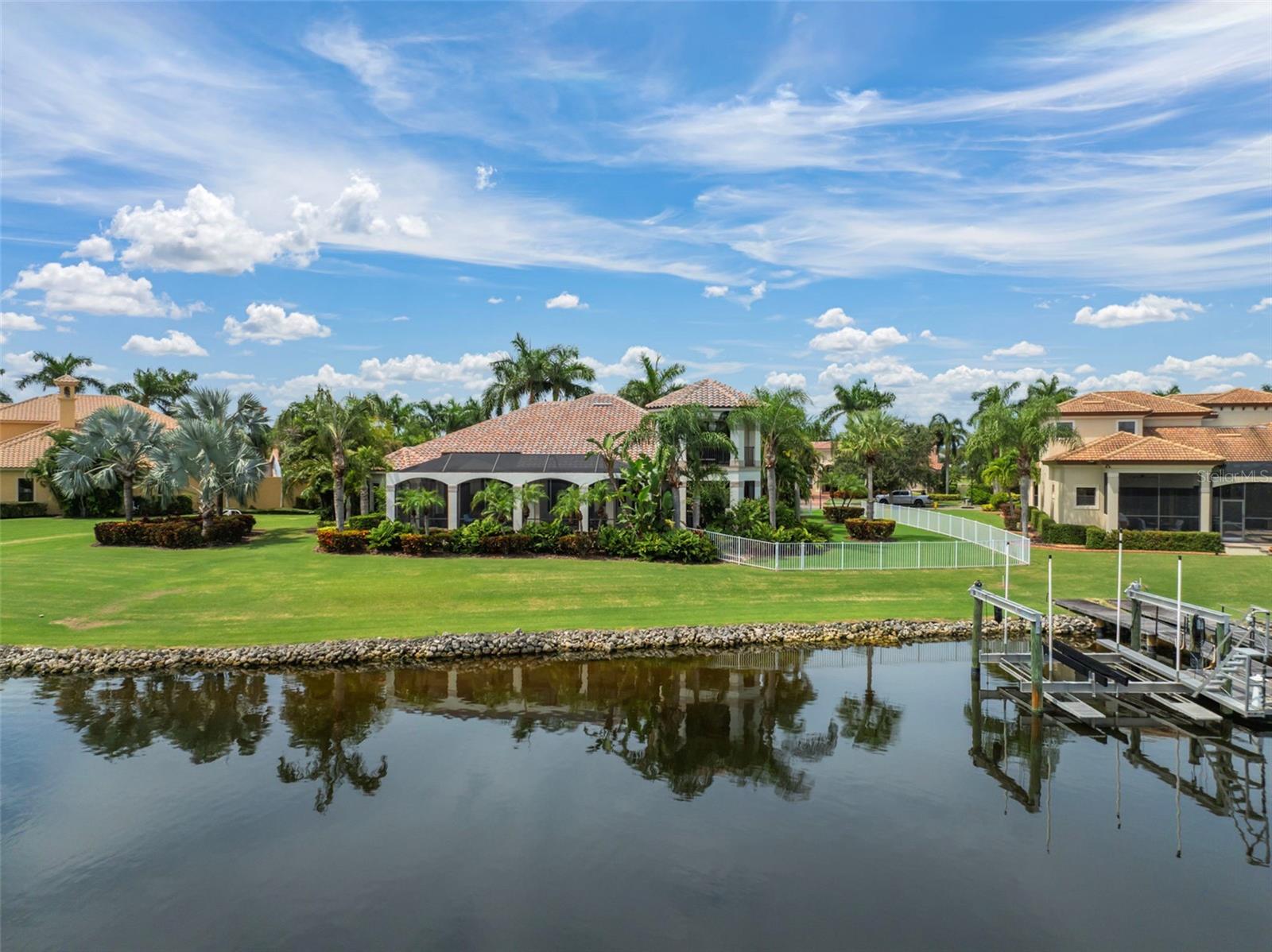 MIRABAY PH 2A-4 - Residential