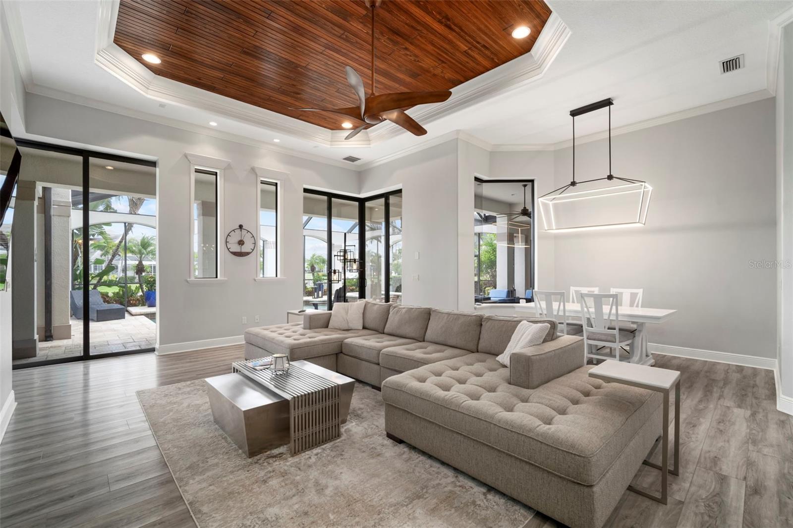 MIRABAY PH 2A-4 - Residential