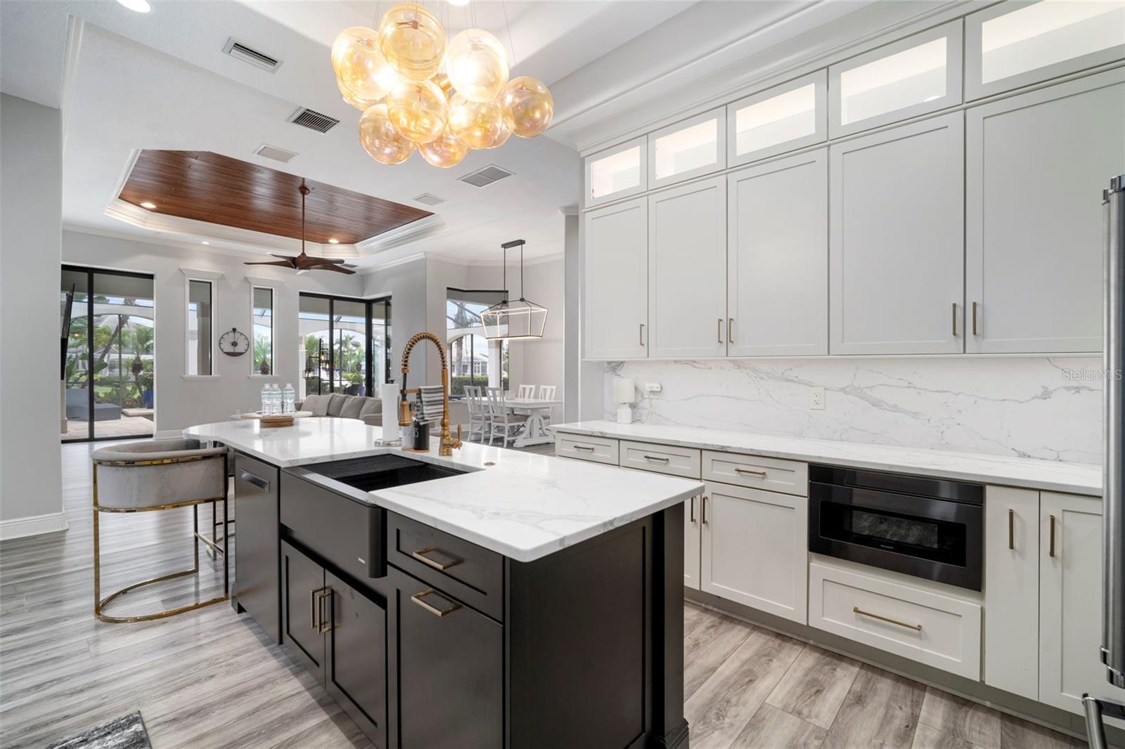 MIRABAY PH 2A-4 - Residential