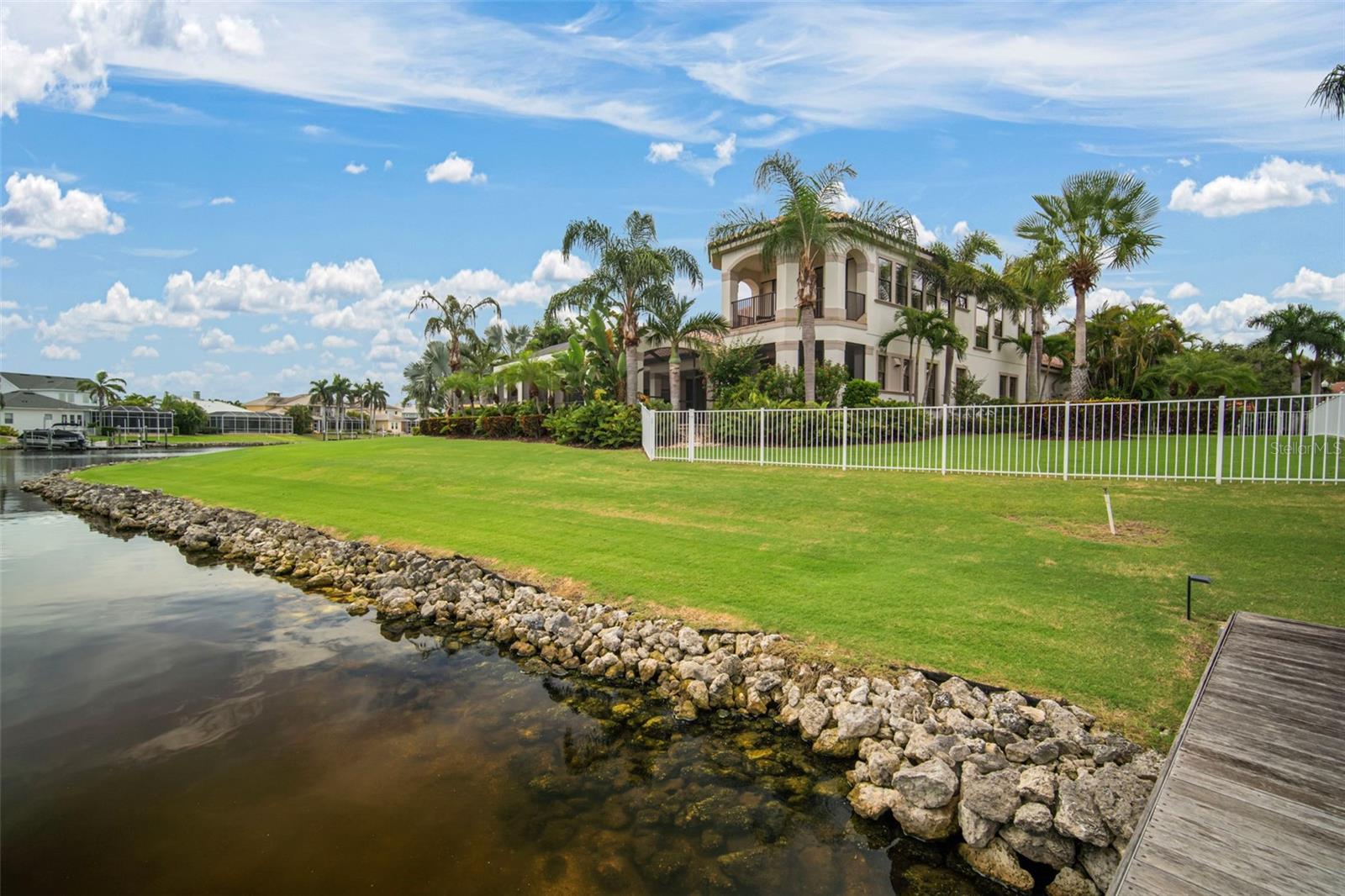 MIRABAY PH 2A-4 - Residential