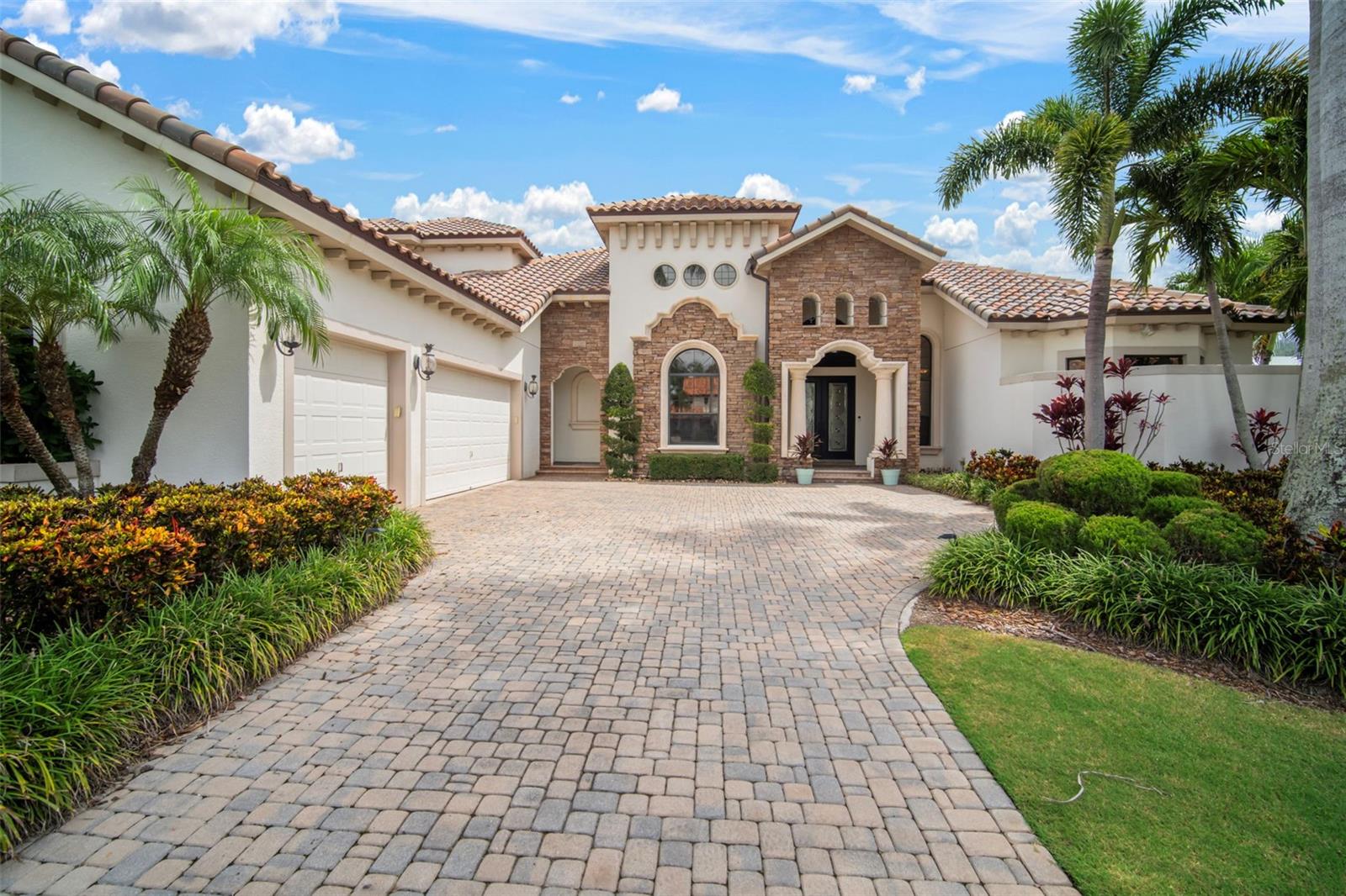 MIRABAY PH 2A-4 - Residential