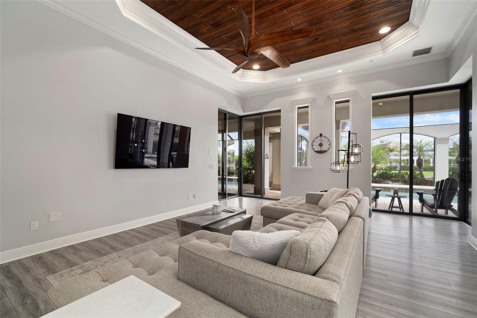 MIRABAY PH 2A-4 - Residential