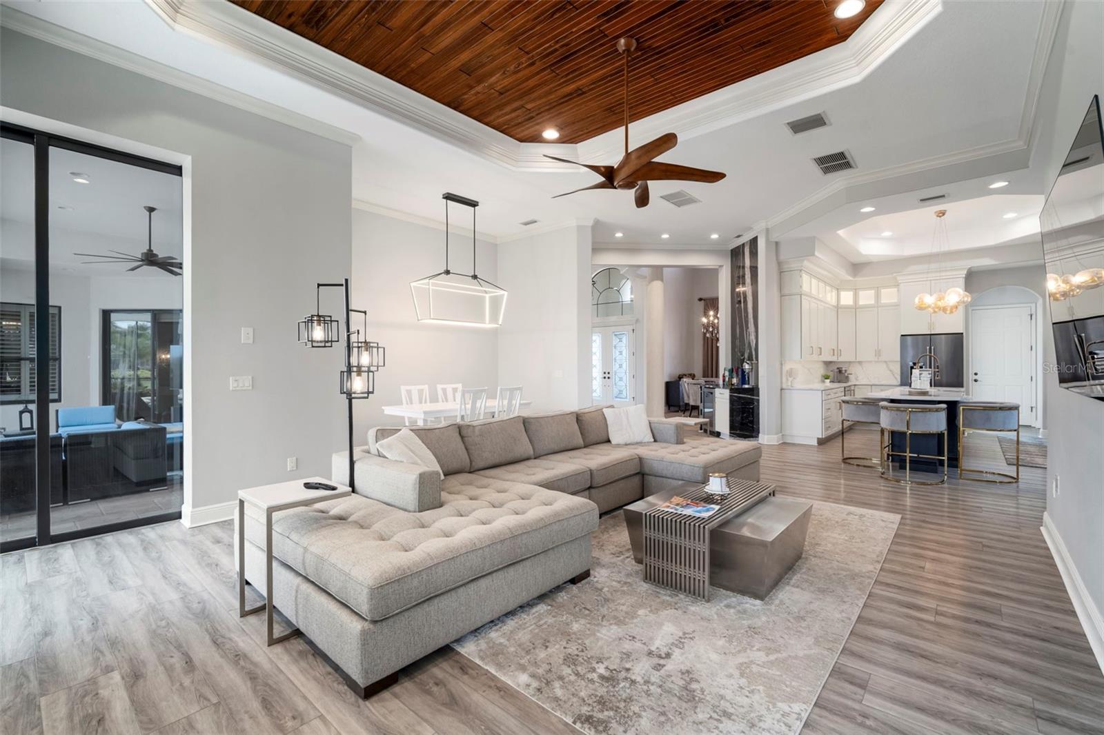 MIRABAY PH 2A-4 - Residential