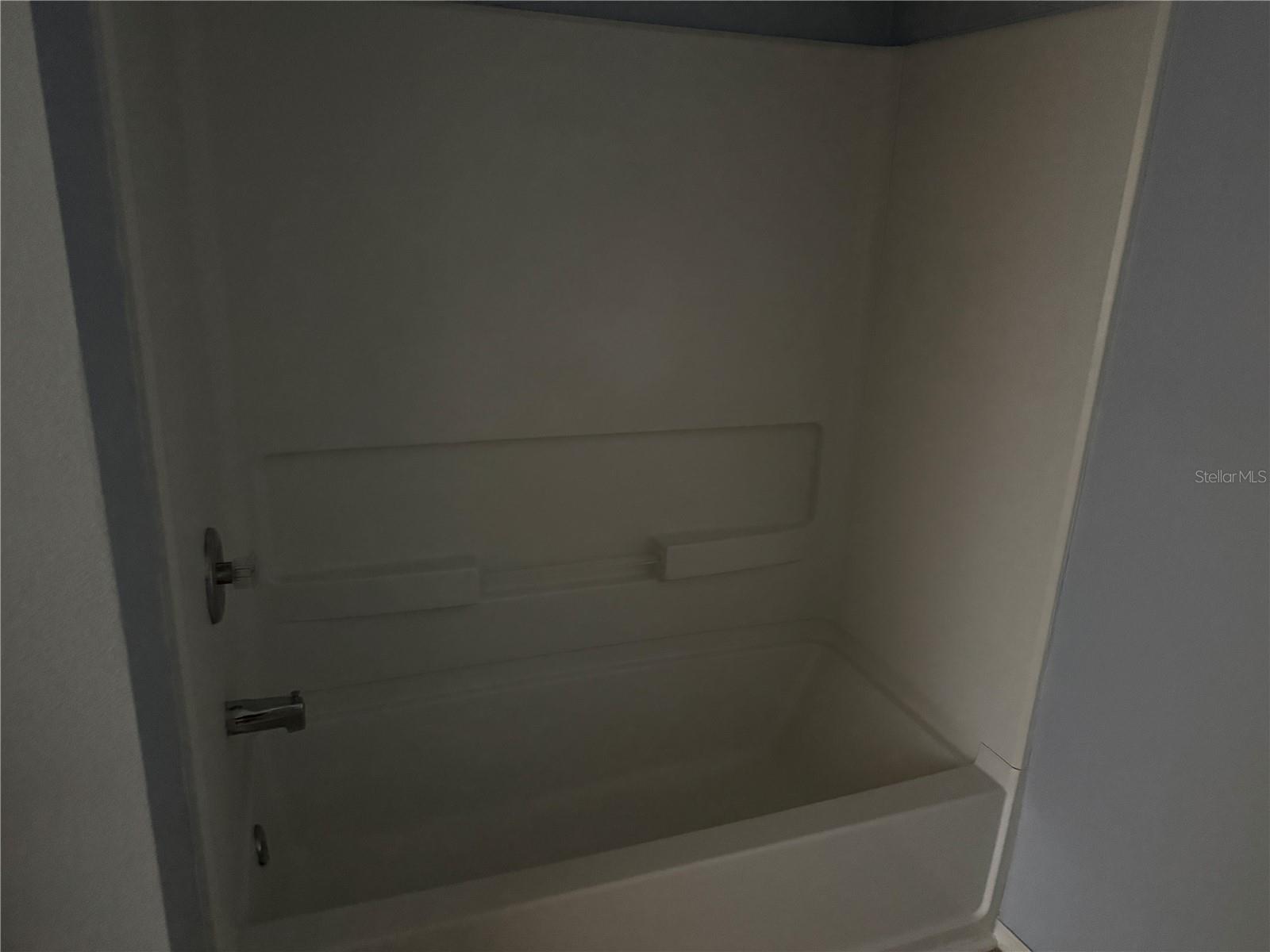 MOSS LANDING PH 03 - Residential Lease