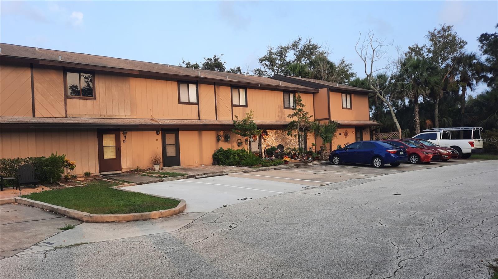 THE VILLAGE PHASE III - Residential Lease