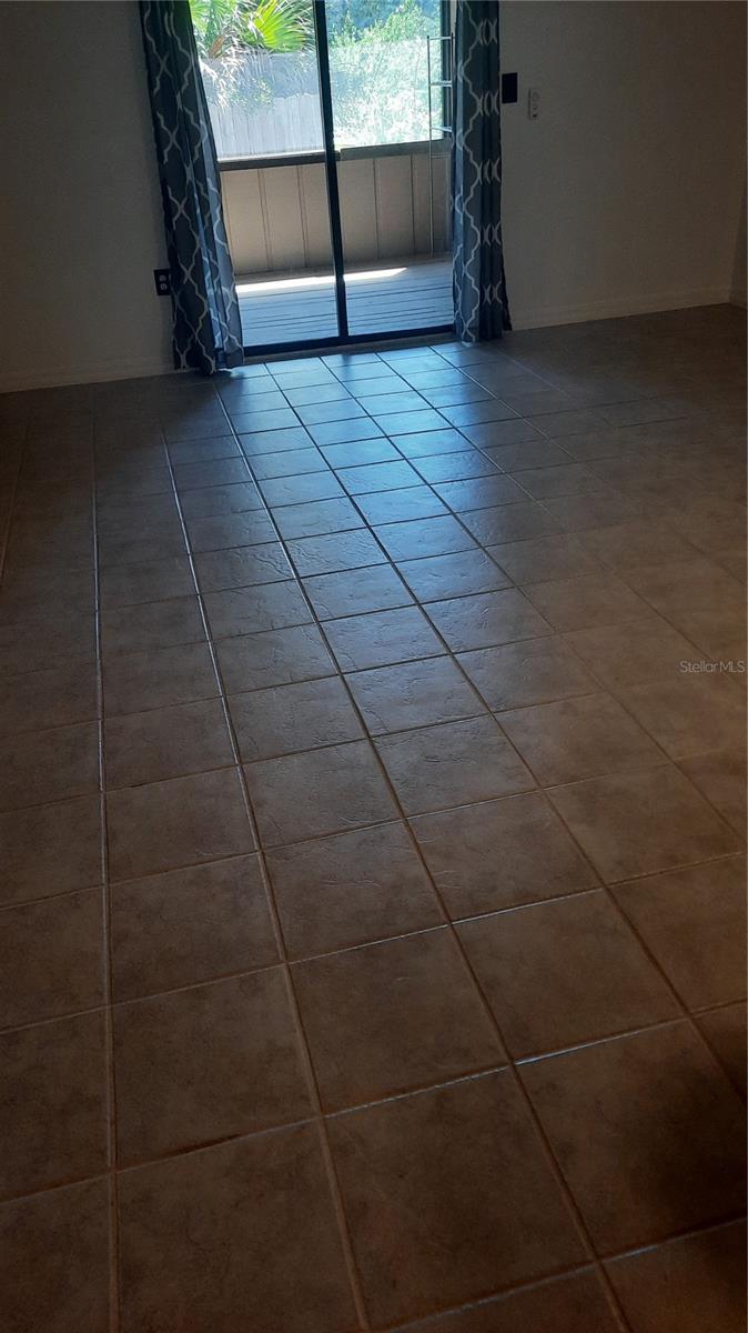 THE VILLAGE PHASE III - Residential Lease