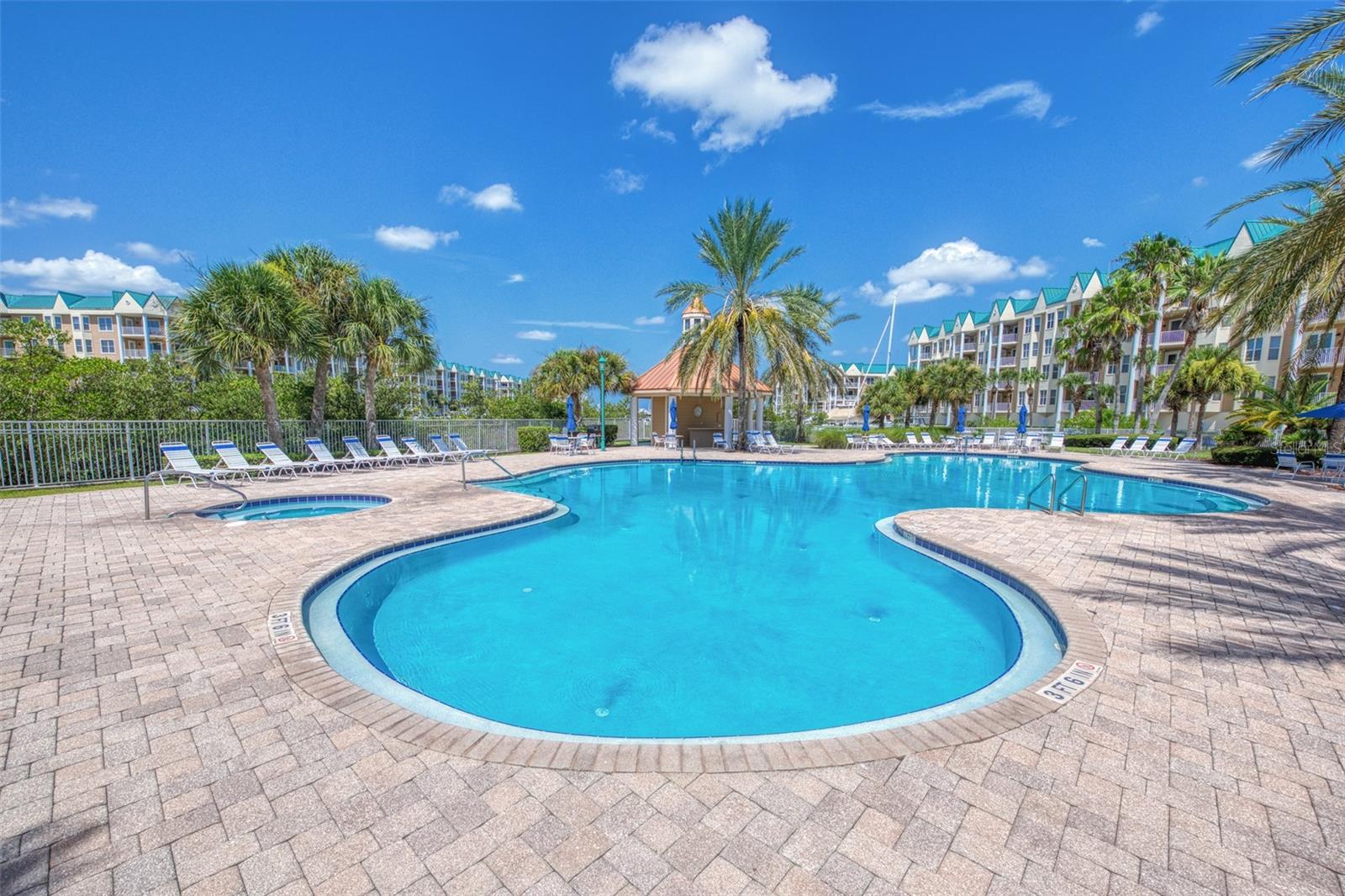 LINKS SOUTH HARBOUR VILLAGE - Residential