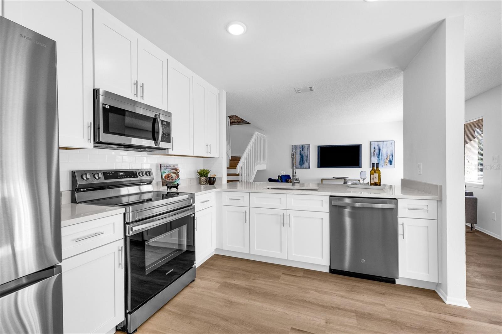 PHEASANT RUN AT ROSEMONT CONDO PH 02 - Residential