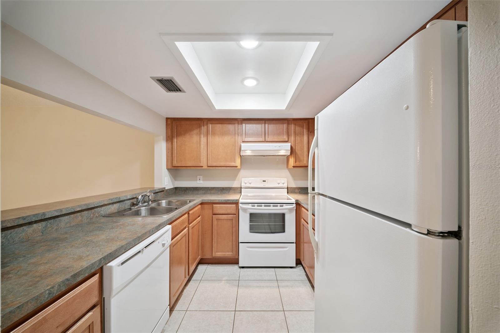 SLEEPY HARBOUR APTS CONDO - Residential