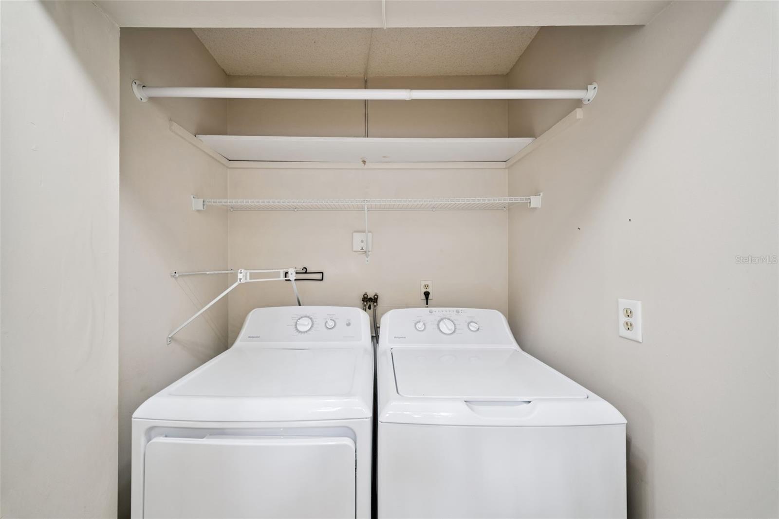 SLEEPY HARBOUR APTS CONDO - Residential