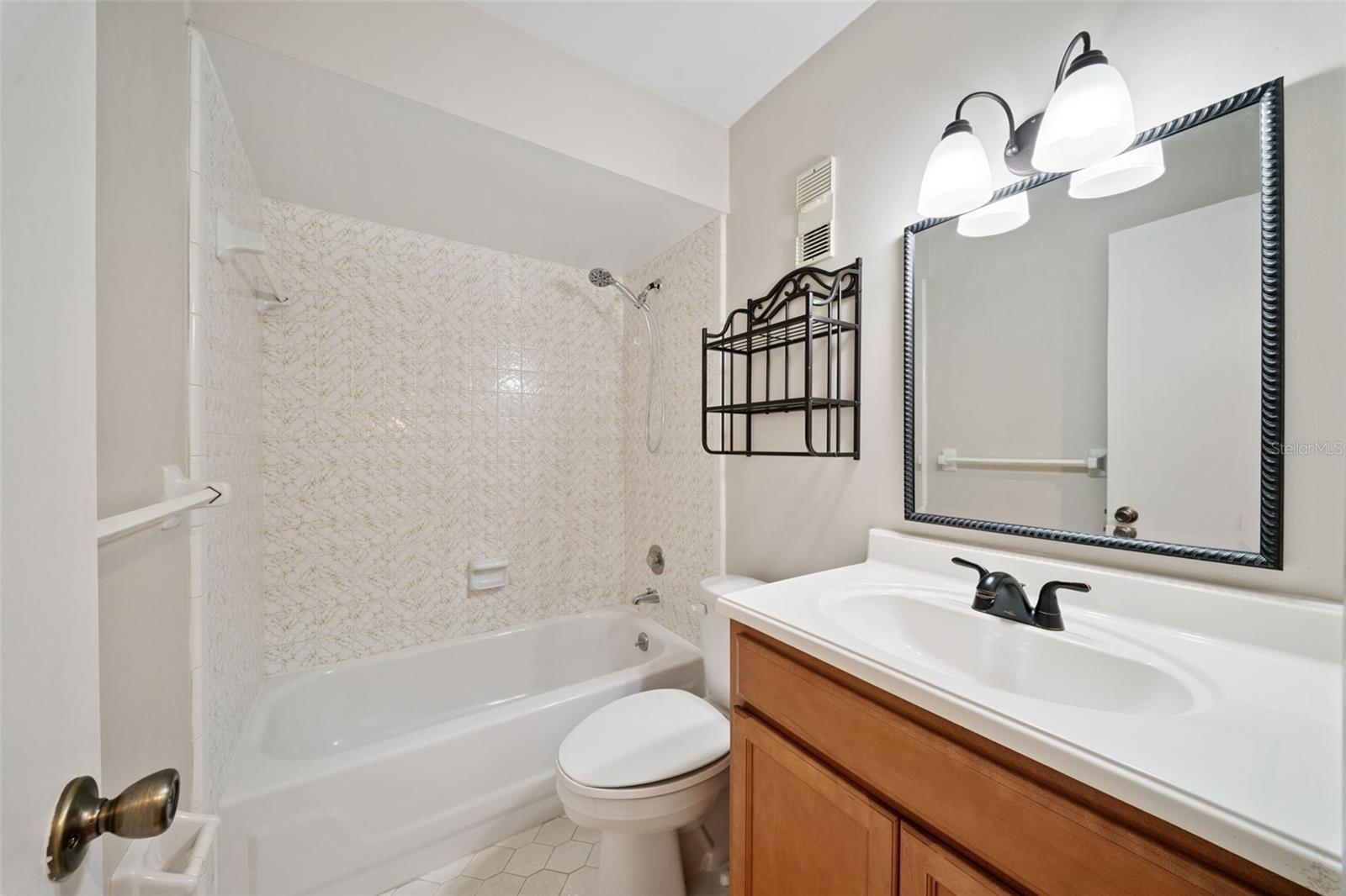 SLEEPY HARBOUR APTS CONDO - Residential