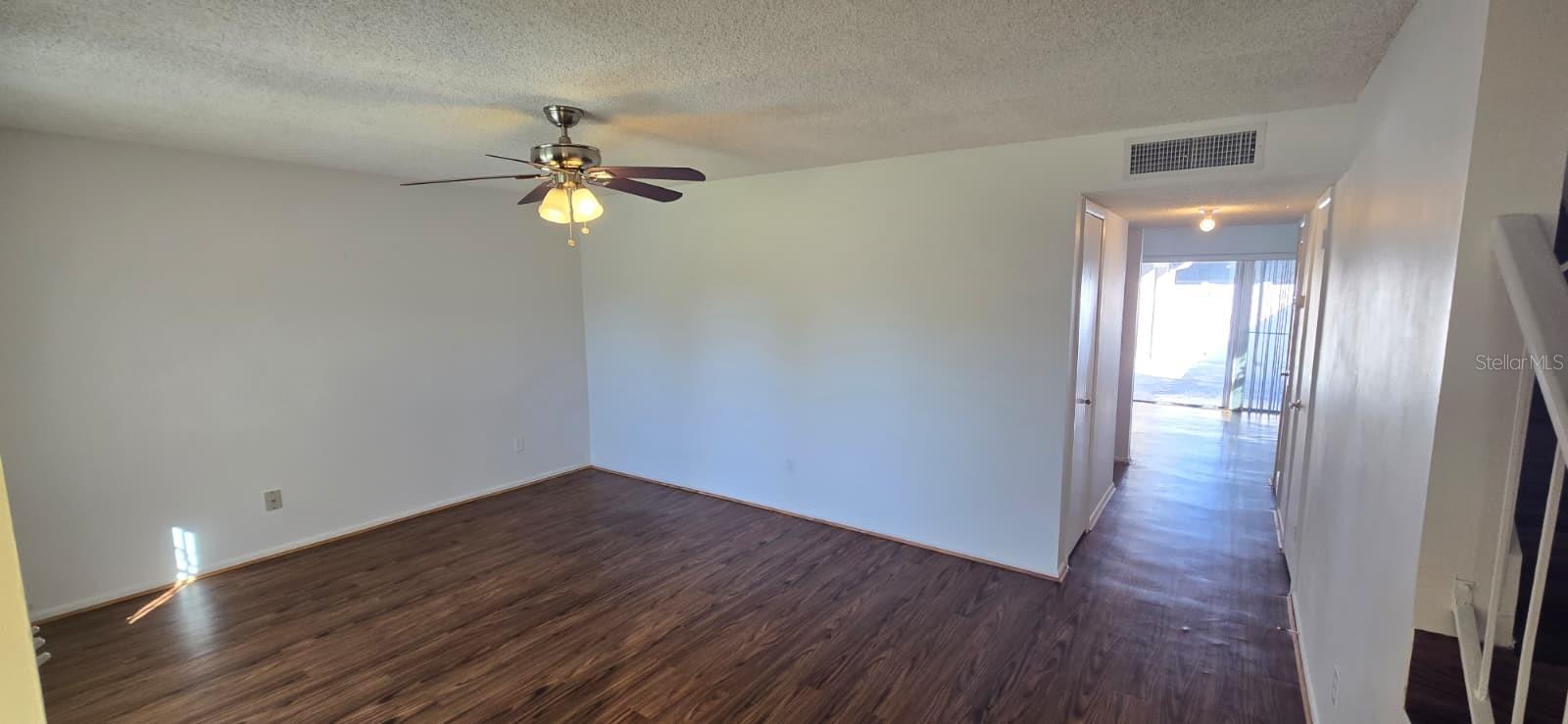 PARK LAKE TWNHS PH 02 - Residential Lease