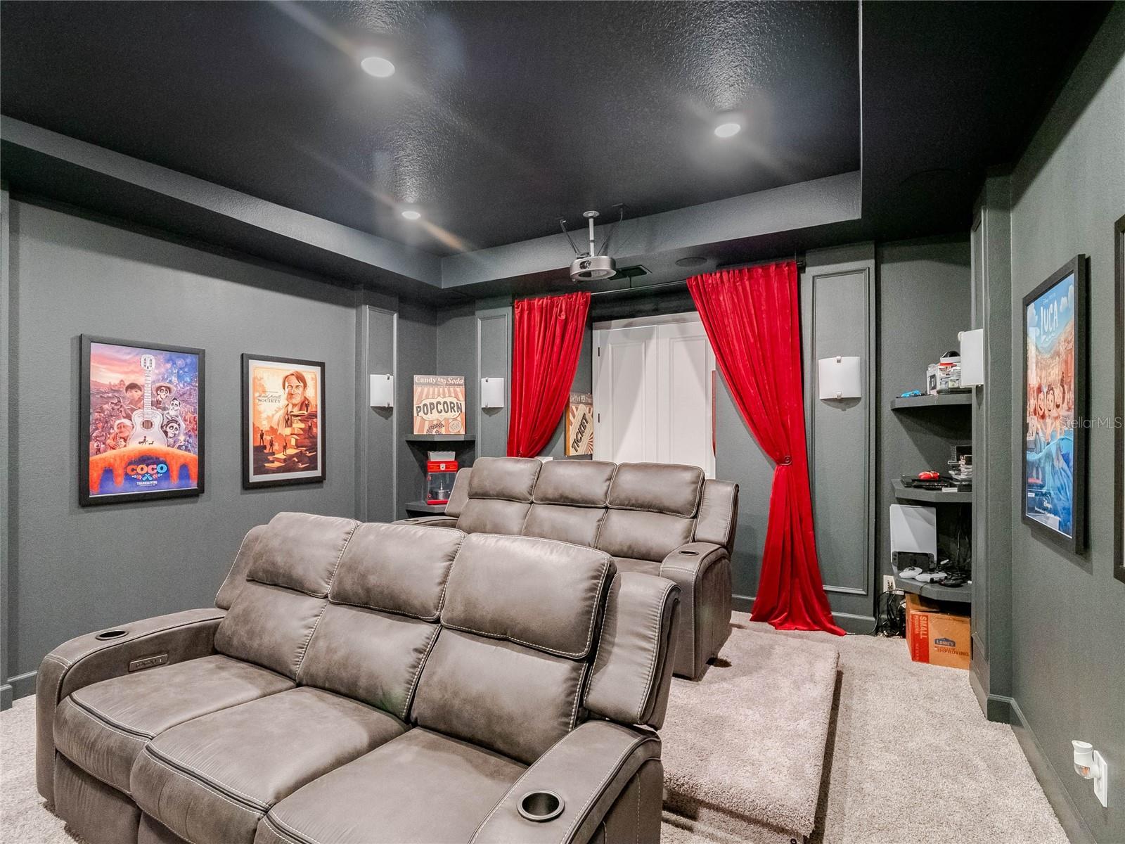 WEST LAKE HANCOCK ESTATES - Residential