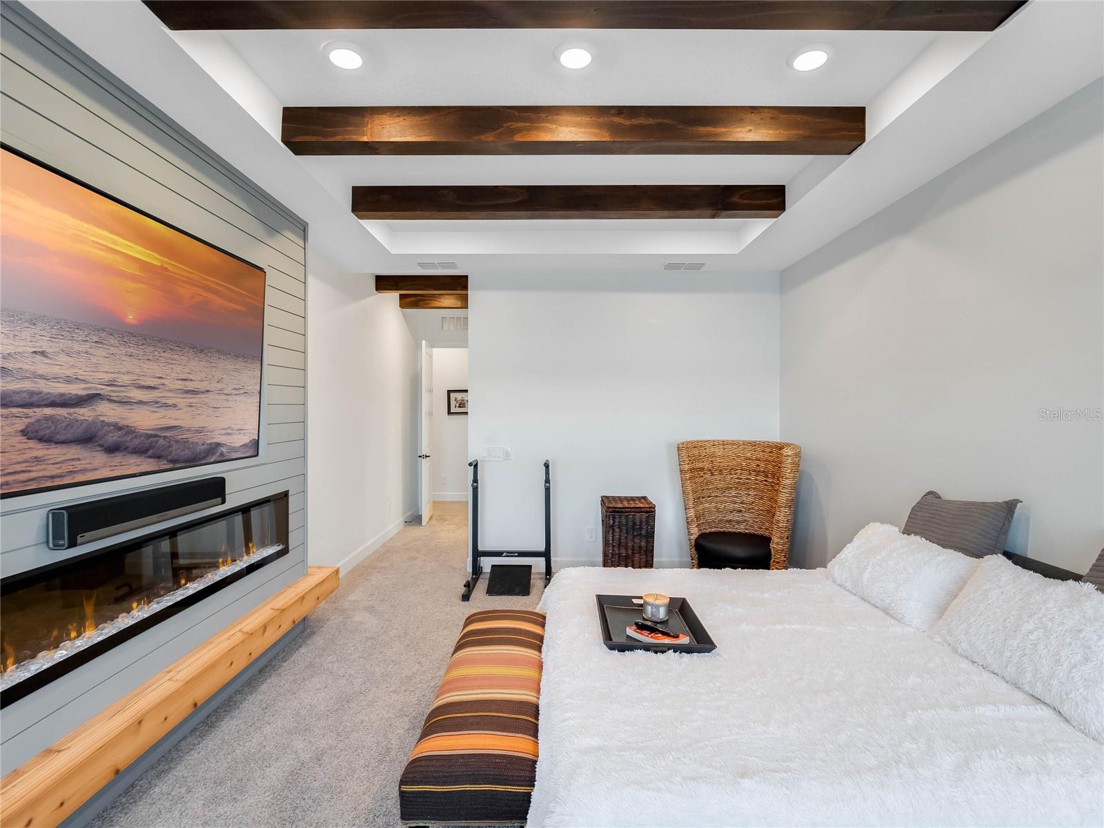 WEST LAKE HANCOCK ESTATES - Residential