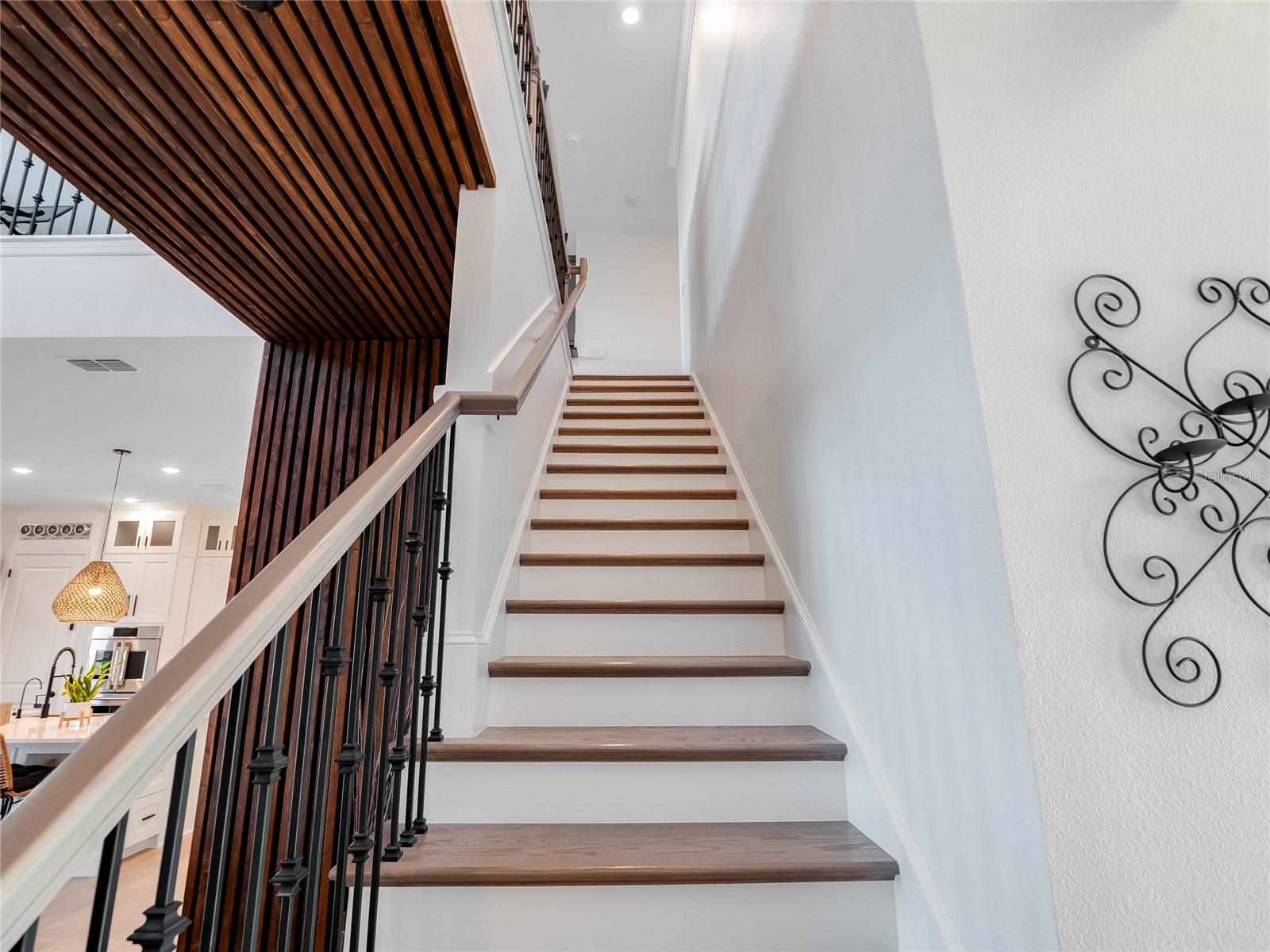 WEST LAKE HANCOCK ESTATES - Residential