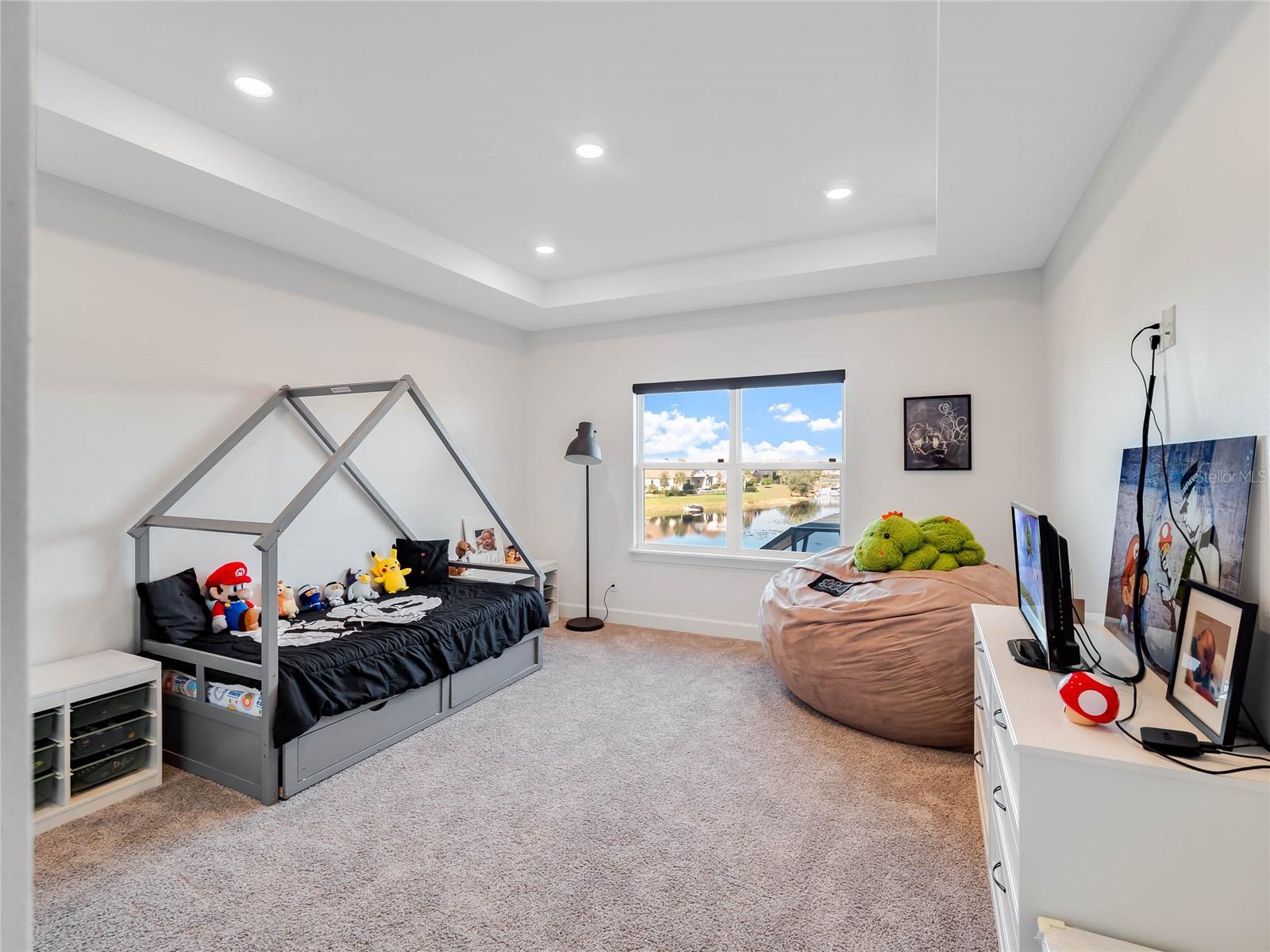 WEST LAKE HANCOCK ESTATES - Residential