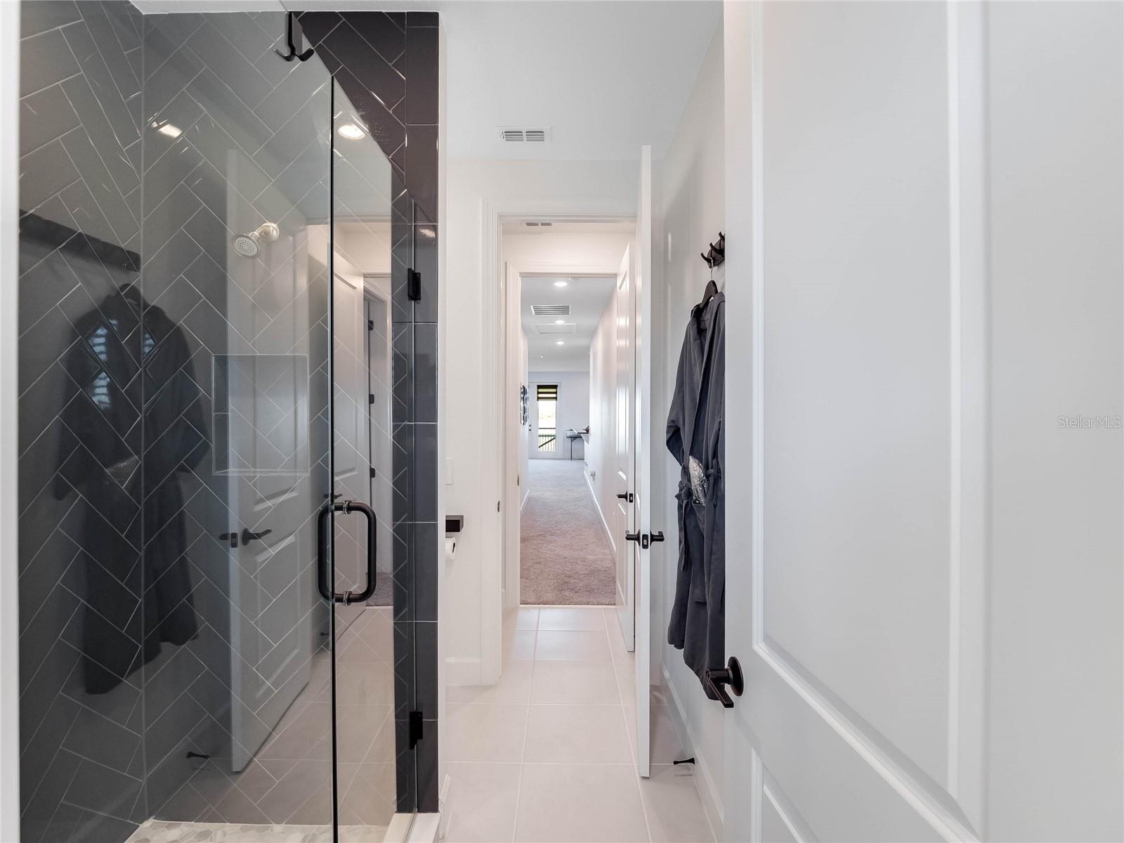 WEST LAKE HANCOCK ESTATES - Residential