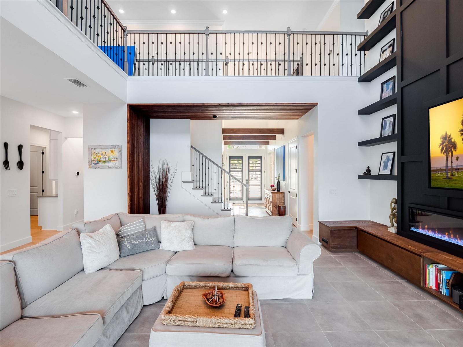 WEST LAKE HANCOCK ESTATES - Residential