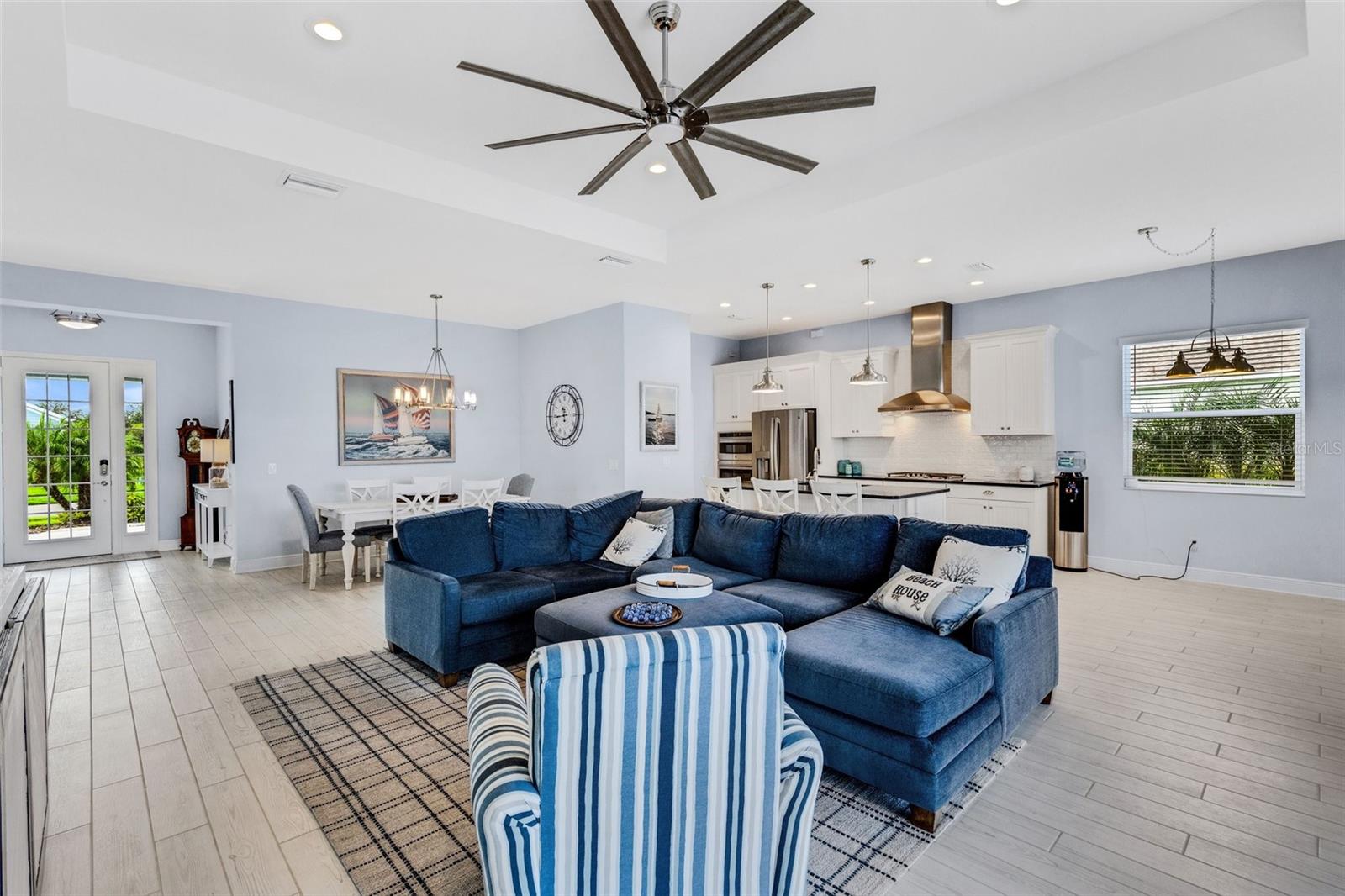 CANOE CREEK - Residential