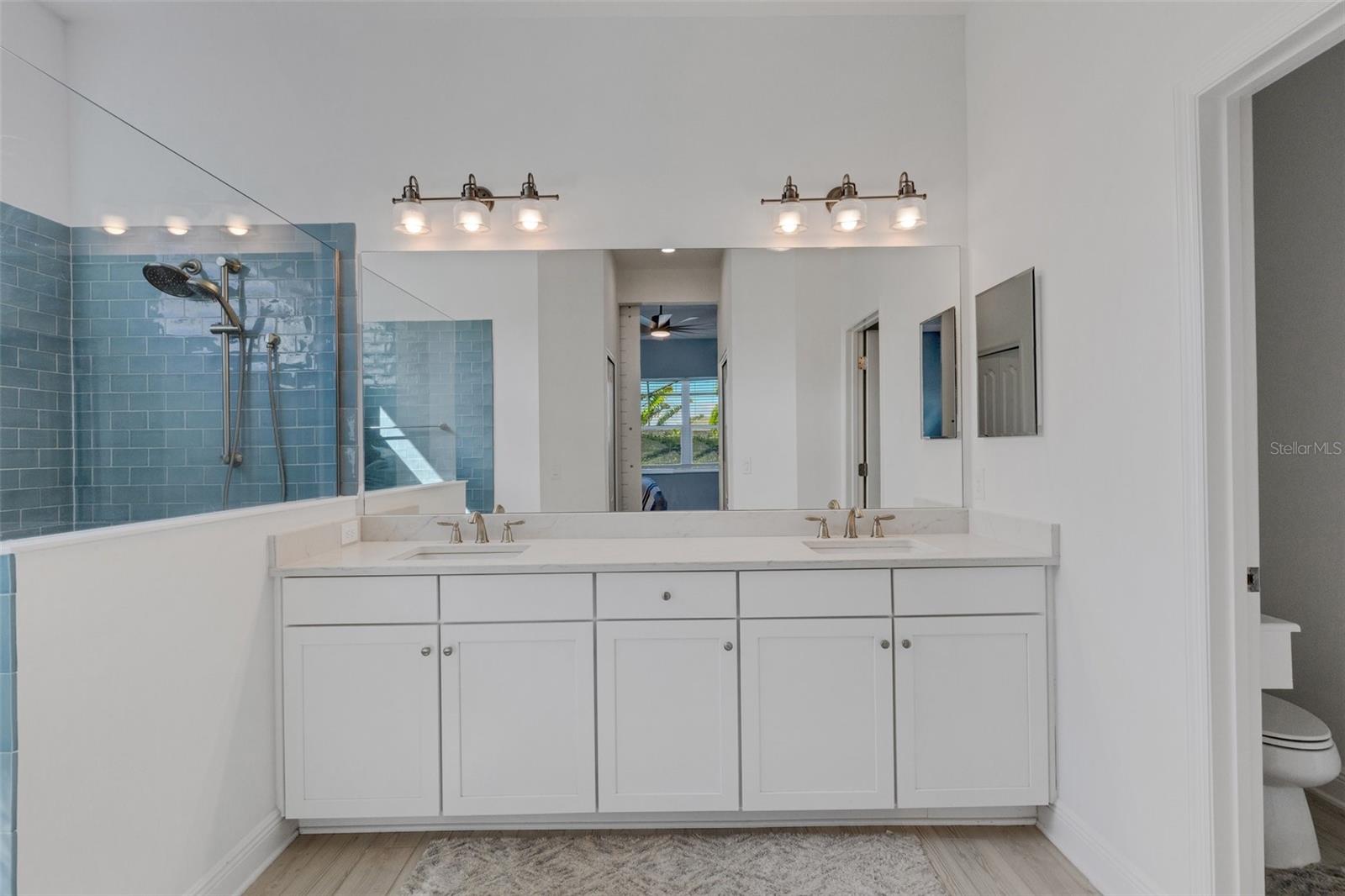 CANOE CREEK - Residential