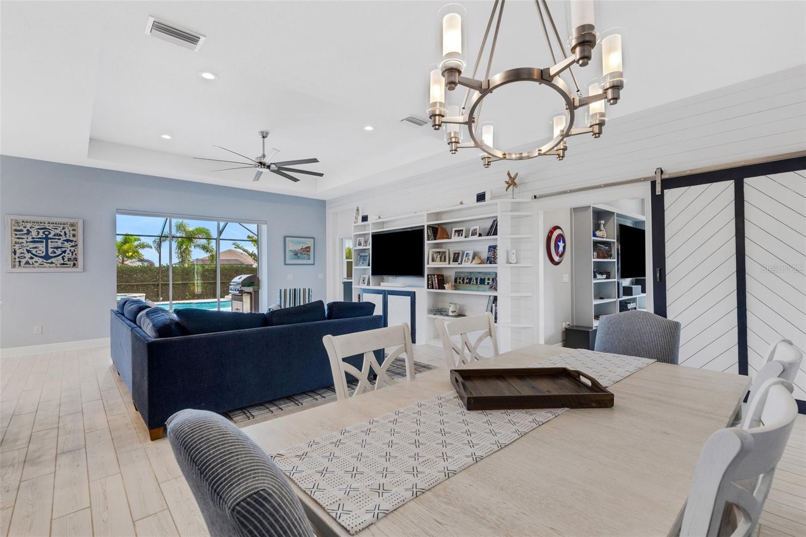 CANOE CREEK - Residential