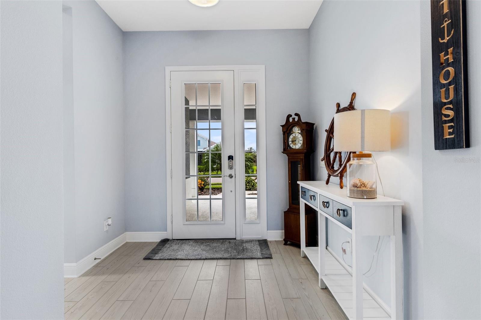 CANOE CREEK - Residential