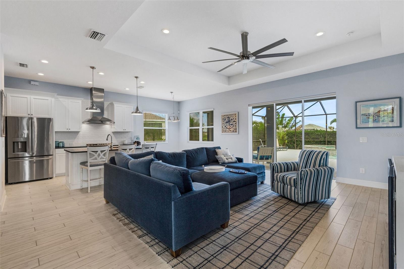 CANOE CREEK - Residential