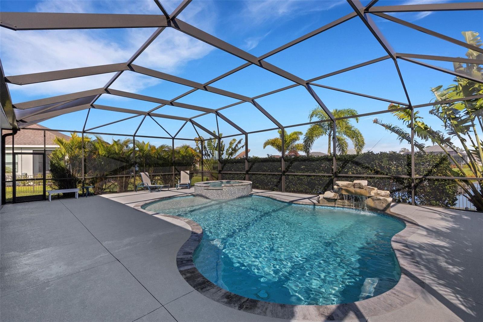 CANOE CREEK - Residential