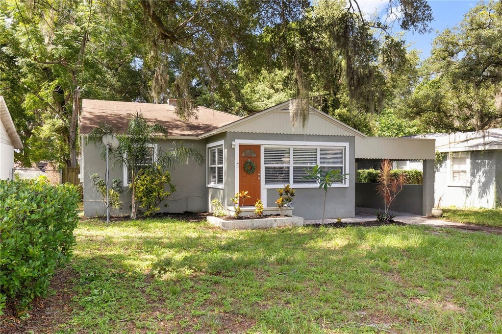 Photo of 2013 E Henry Avenue, Tampa, FL 33610 (MLS # TB8508269)