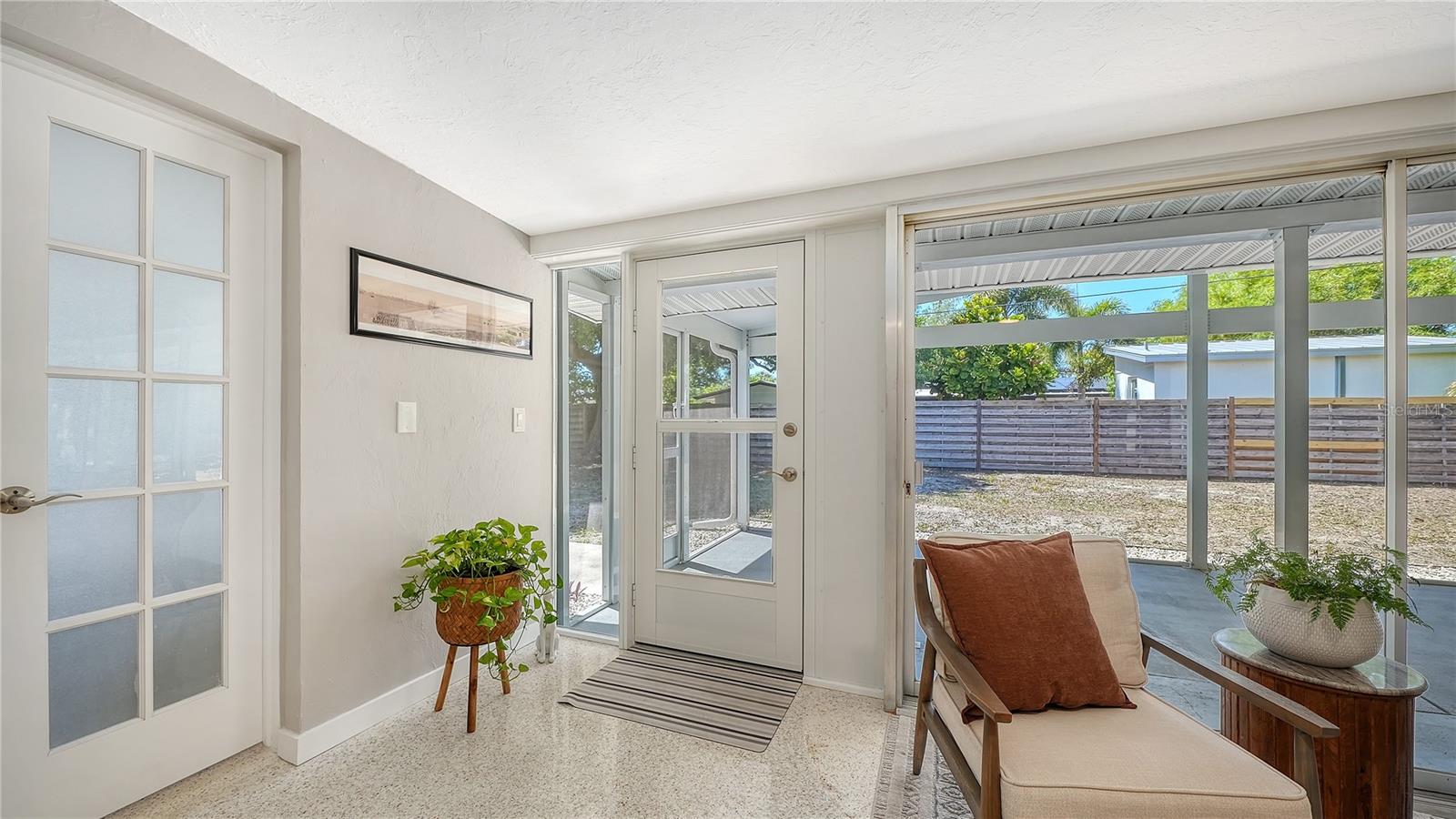 SOUTH GATE MANOR - Residential