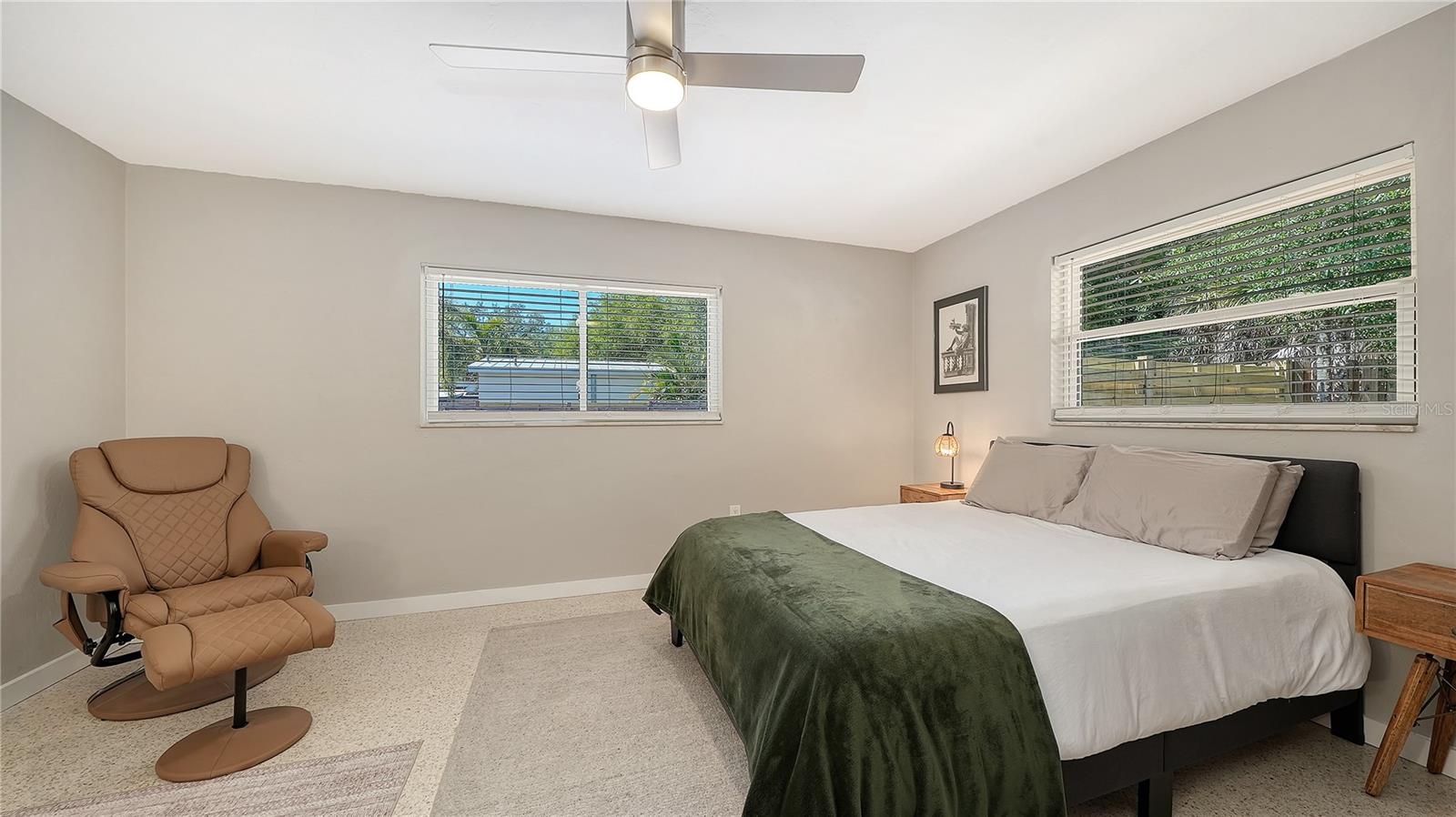 SOUTH GATE MANOR - Residential
