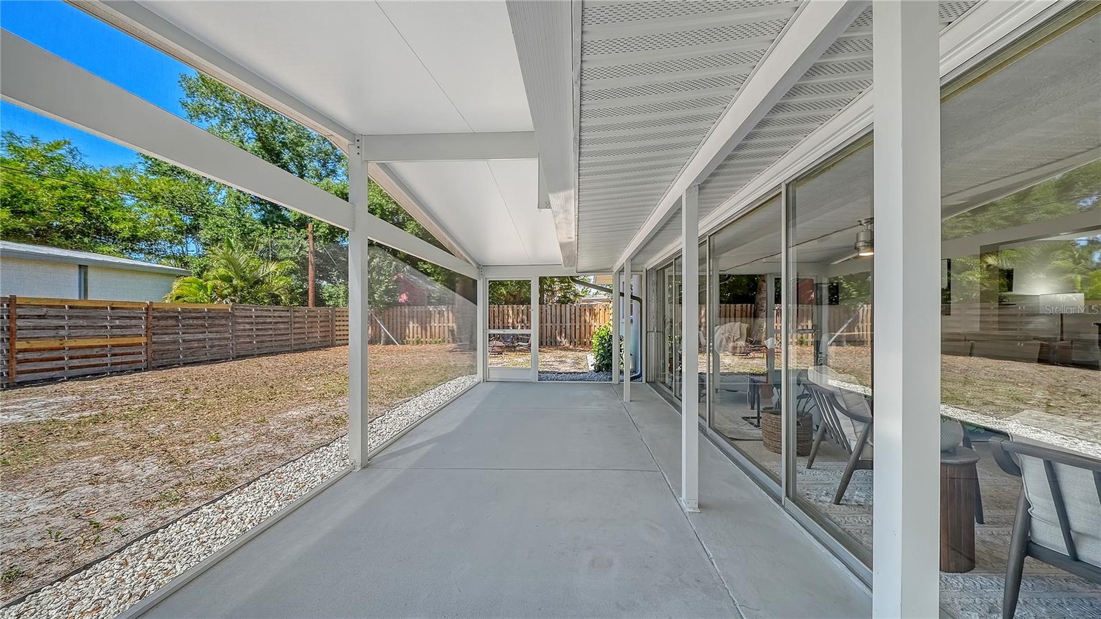 SOUTH GATE MANOR - Residential