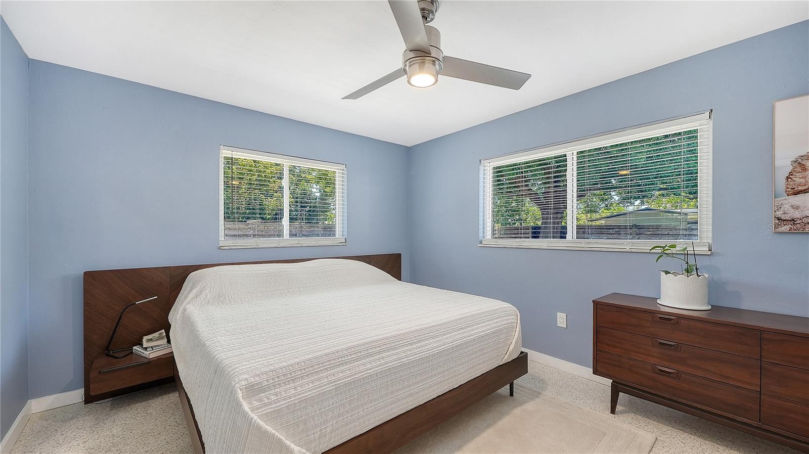 SOUTH GATE MANOR - Residential