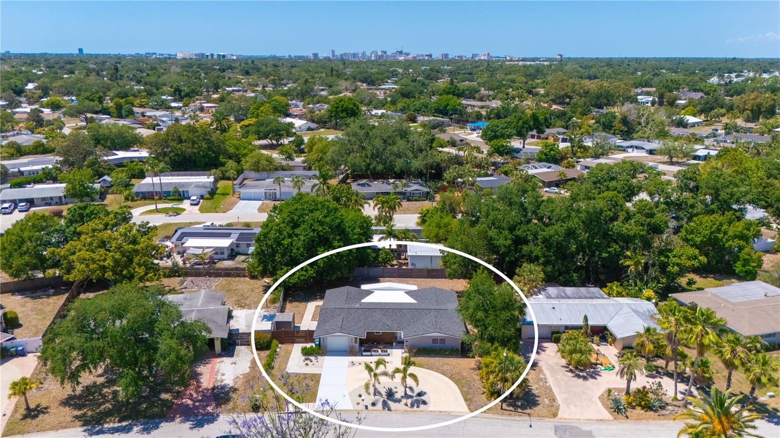 SOUTH GATE MANOR - Residential