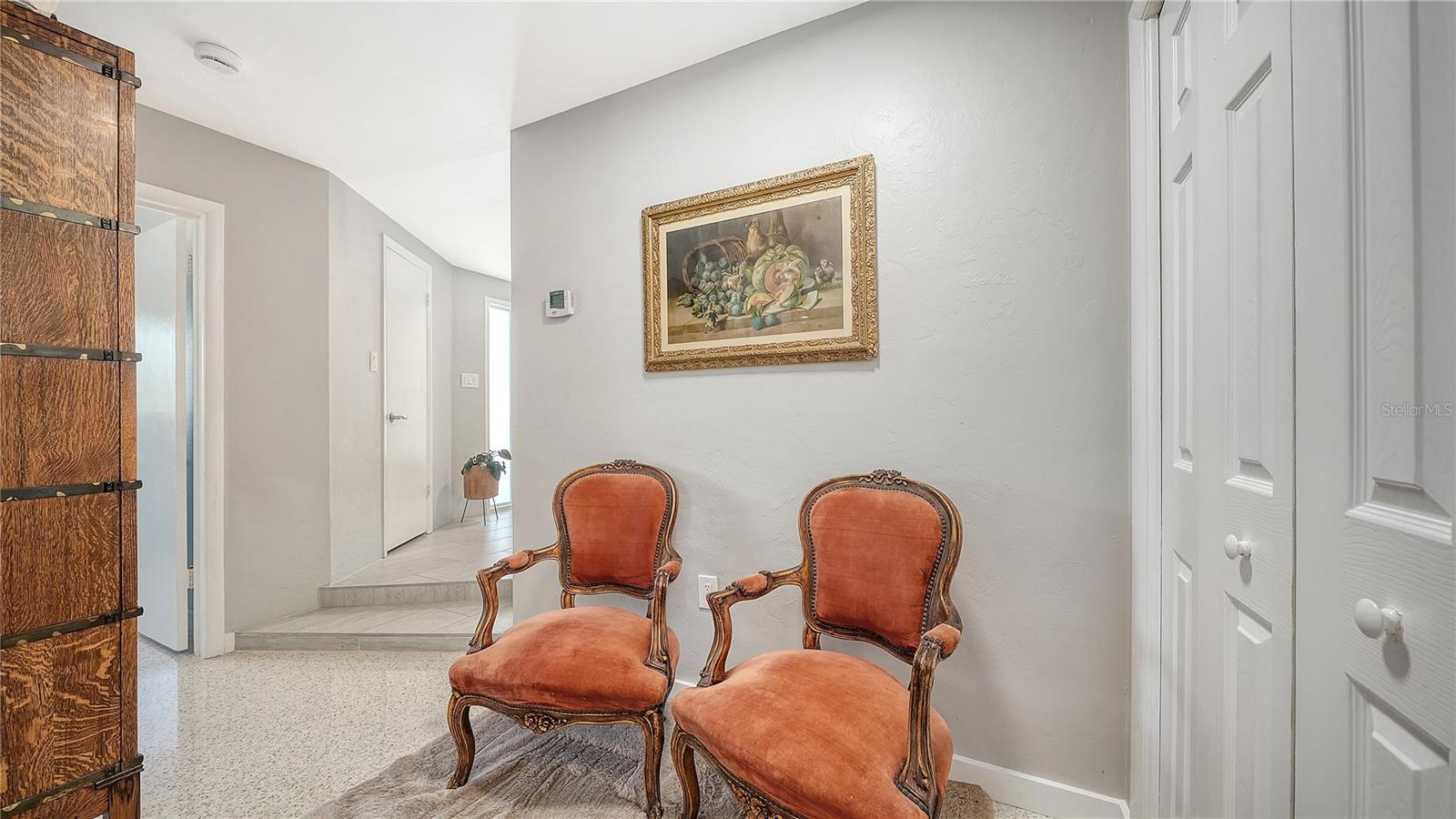 SOUTH GATE MANOR - Residential