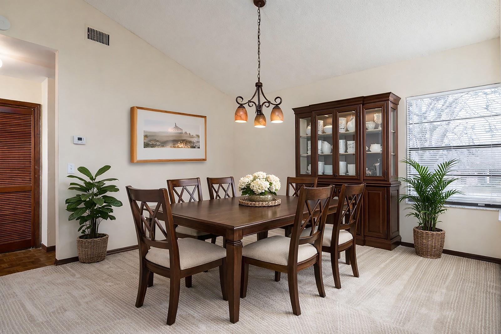 2089 N NORMANDY BOULEVARD