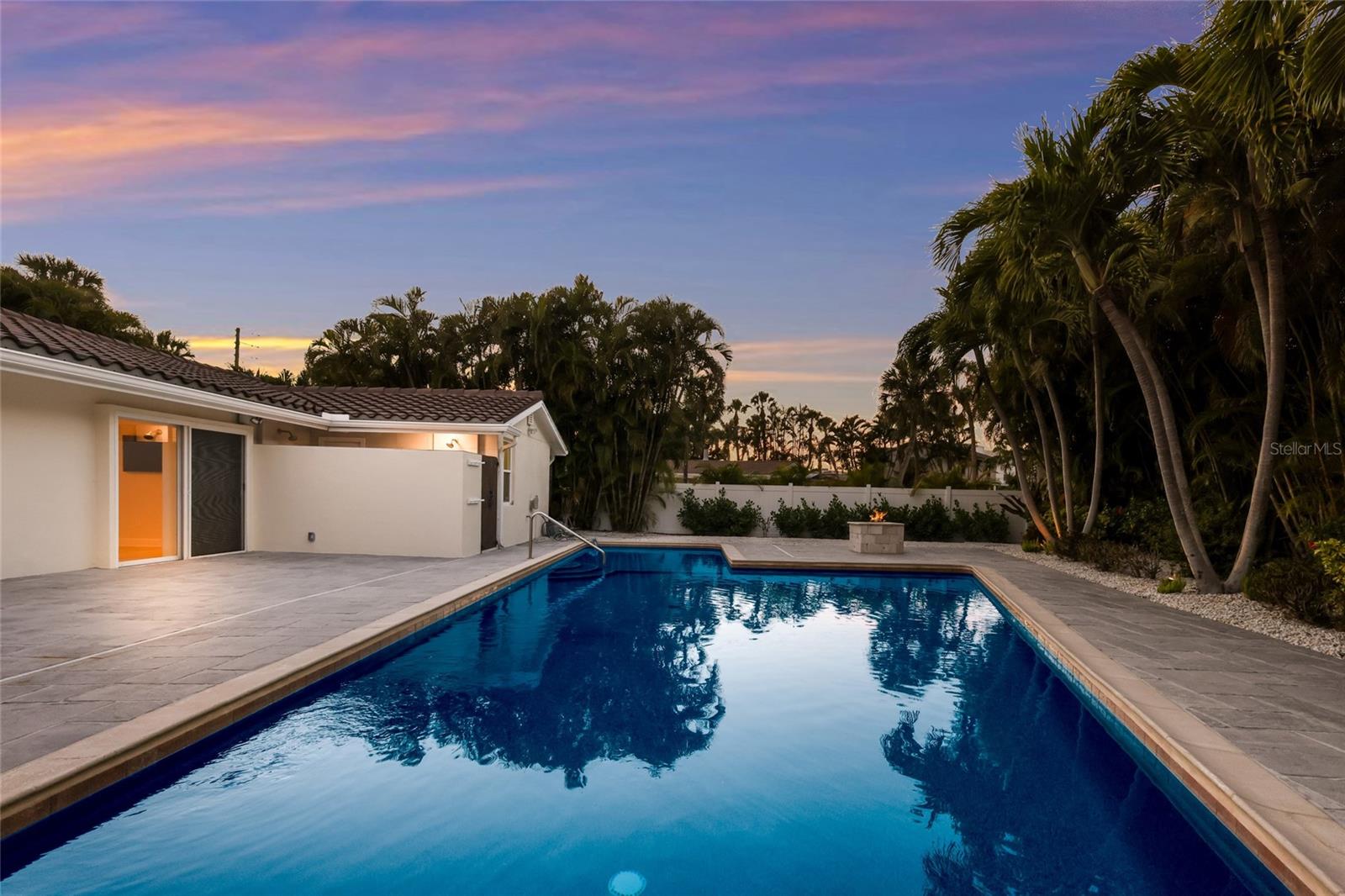 SAINT ARMANDS DIV JOHN RINGLING ESTATES - Residential