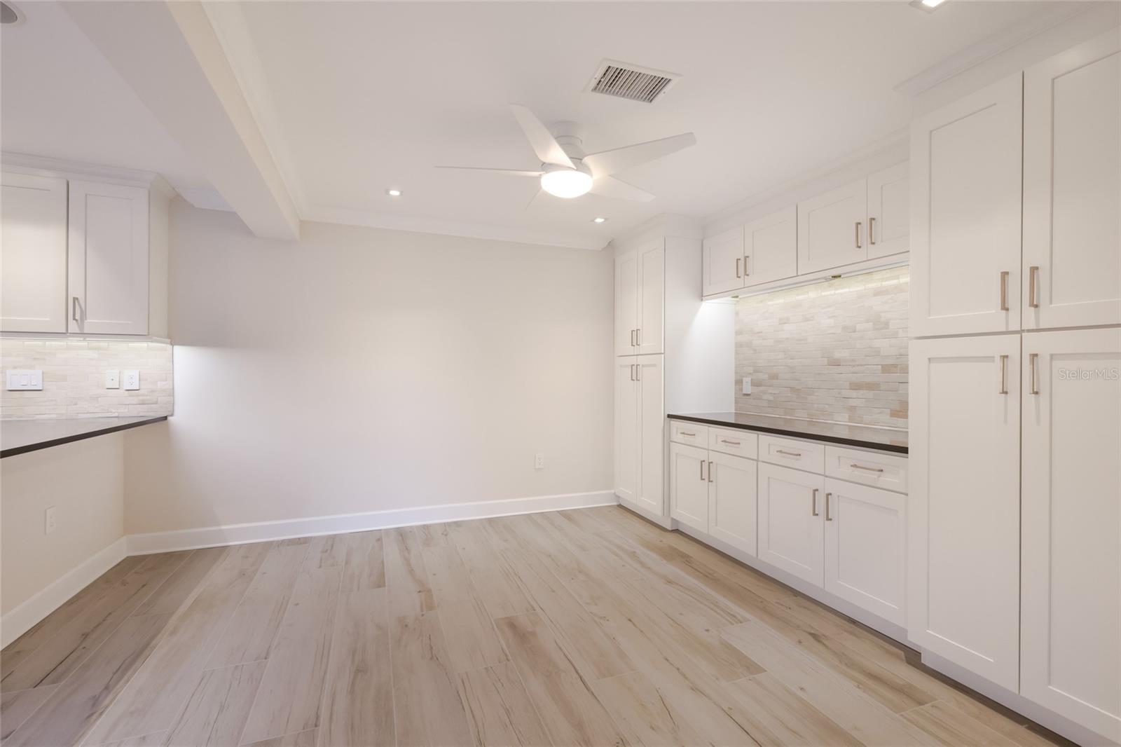 SAINT ARMANDS DIV JOHN RINGLING ESTATES - Residential