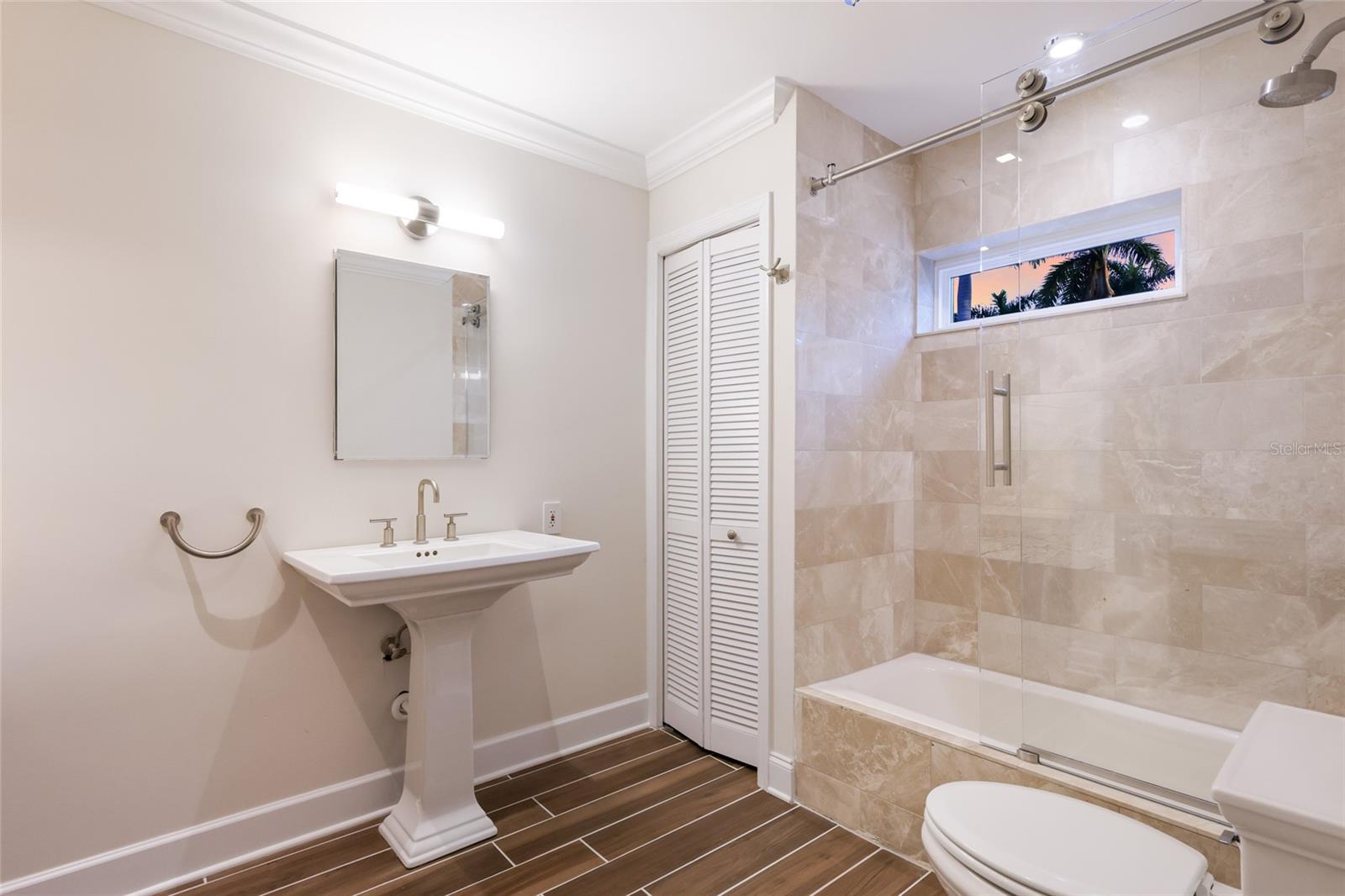 SAINT ARMANDS DIV JOHN RINGLING ESTATES - Residential