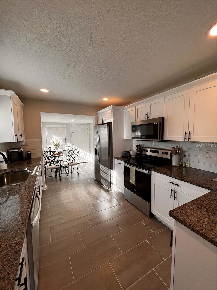 ACREAGE - Residential Lease