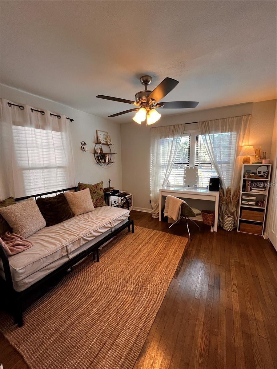 ACREAGE - Residential Lease