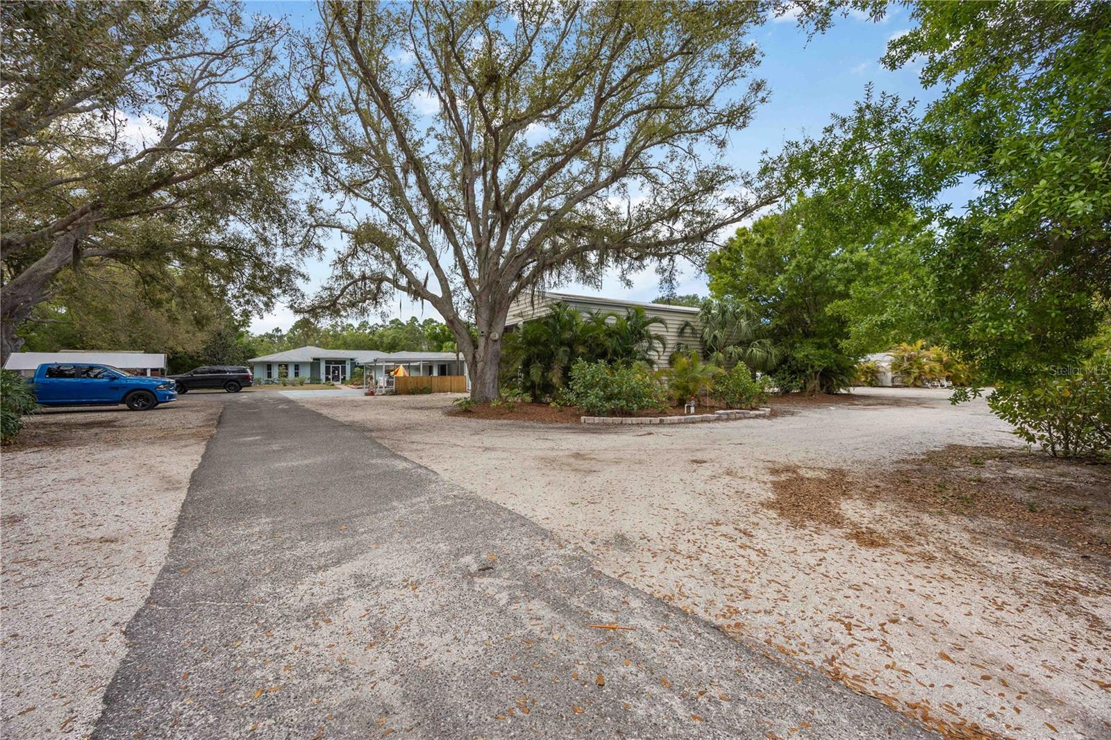 MISSION VALLEY ESTATE SEC A - Residential