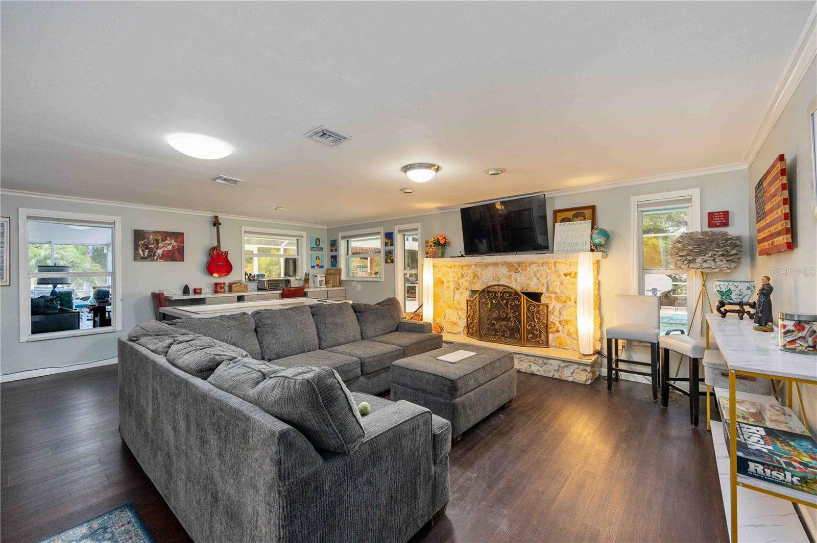 MISSION VALLEY ESTATE SEC A - Residential