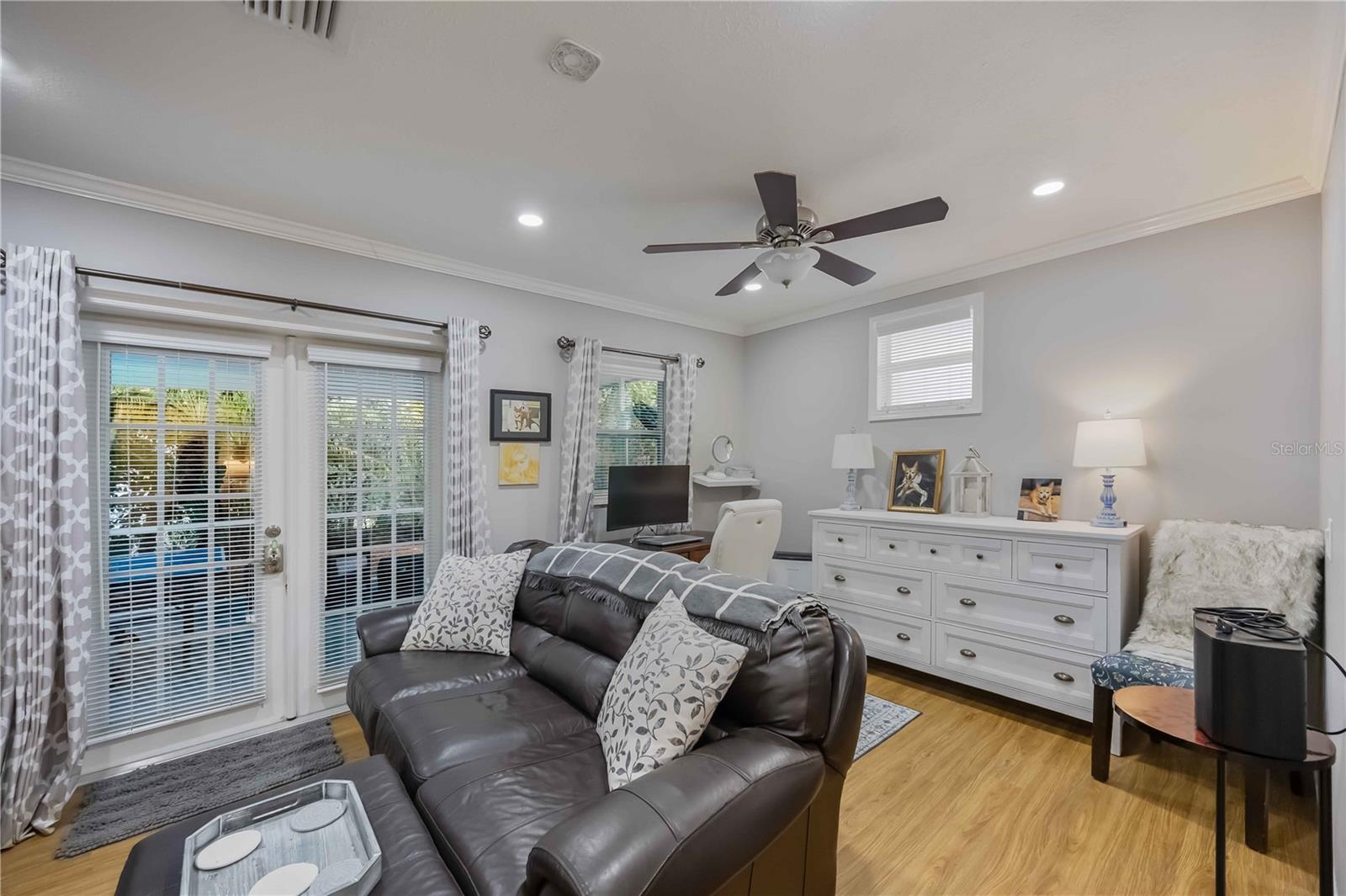 MISSION VALLEY ESTATE SEC A - Residential