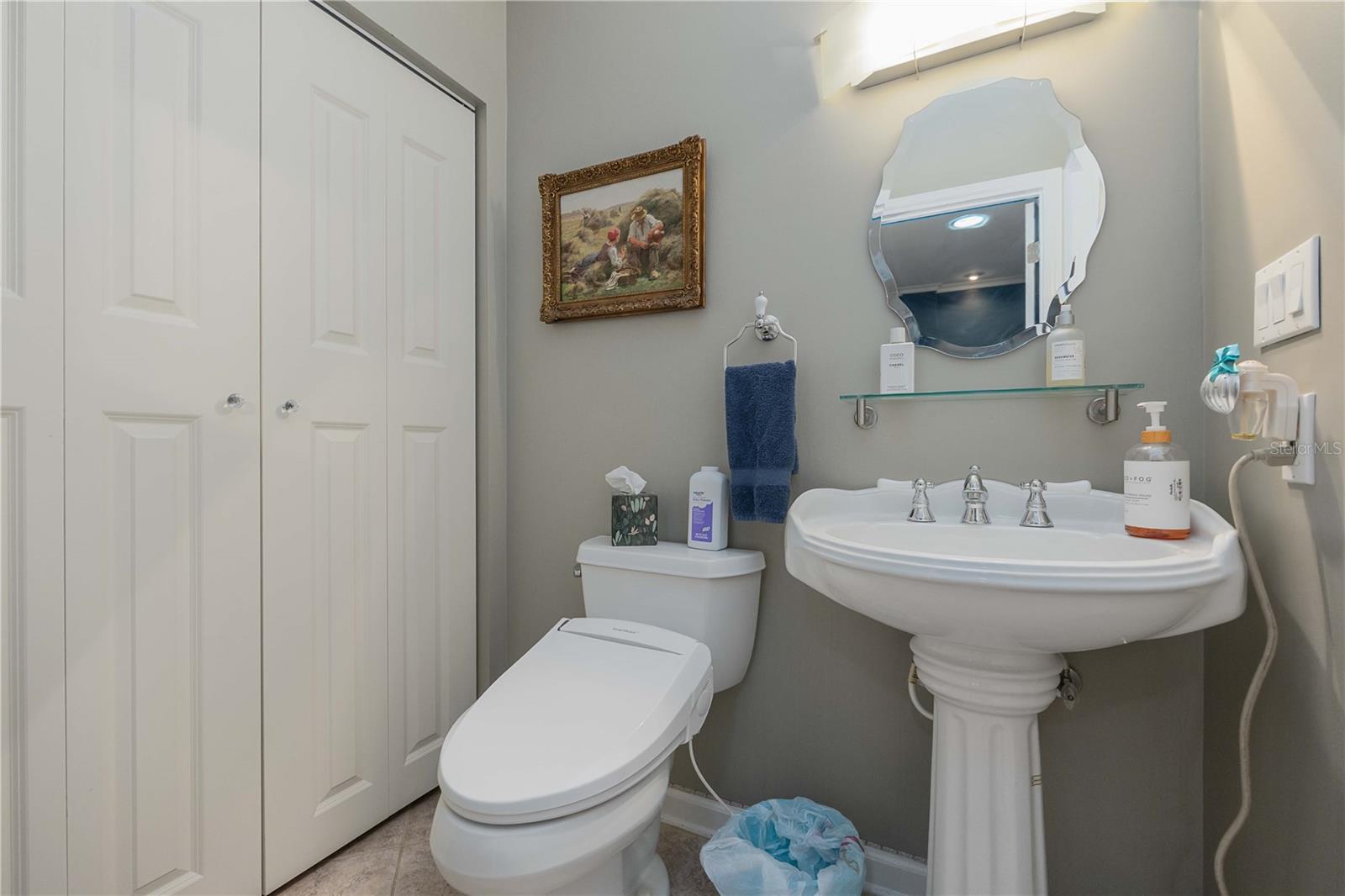 MISSION VALLEY ESTATE SEC A - Residential