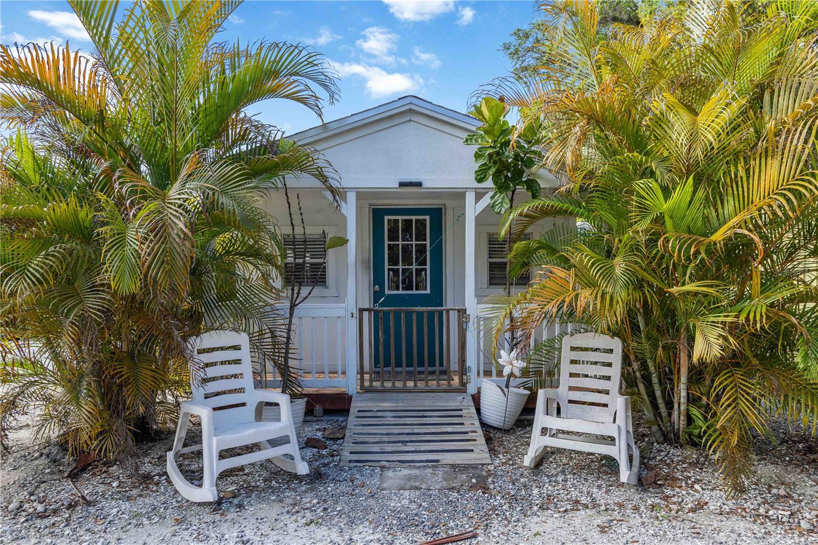 MISSION VALLEY ESTATE SEC A - Residential